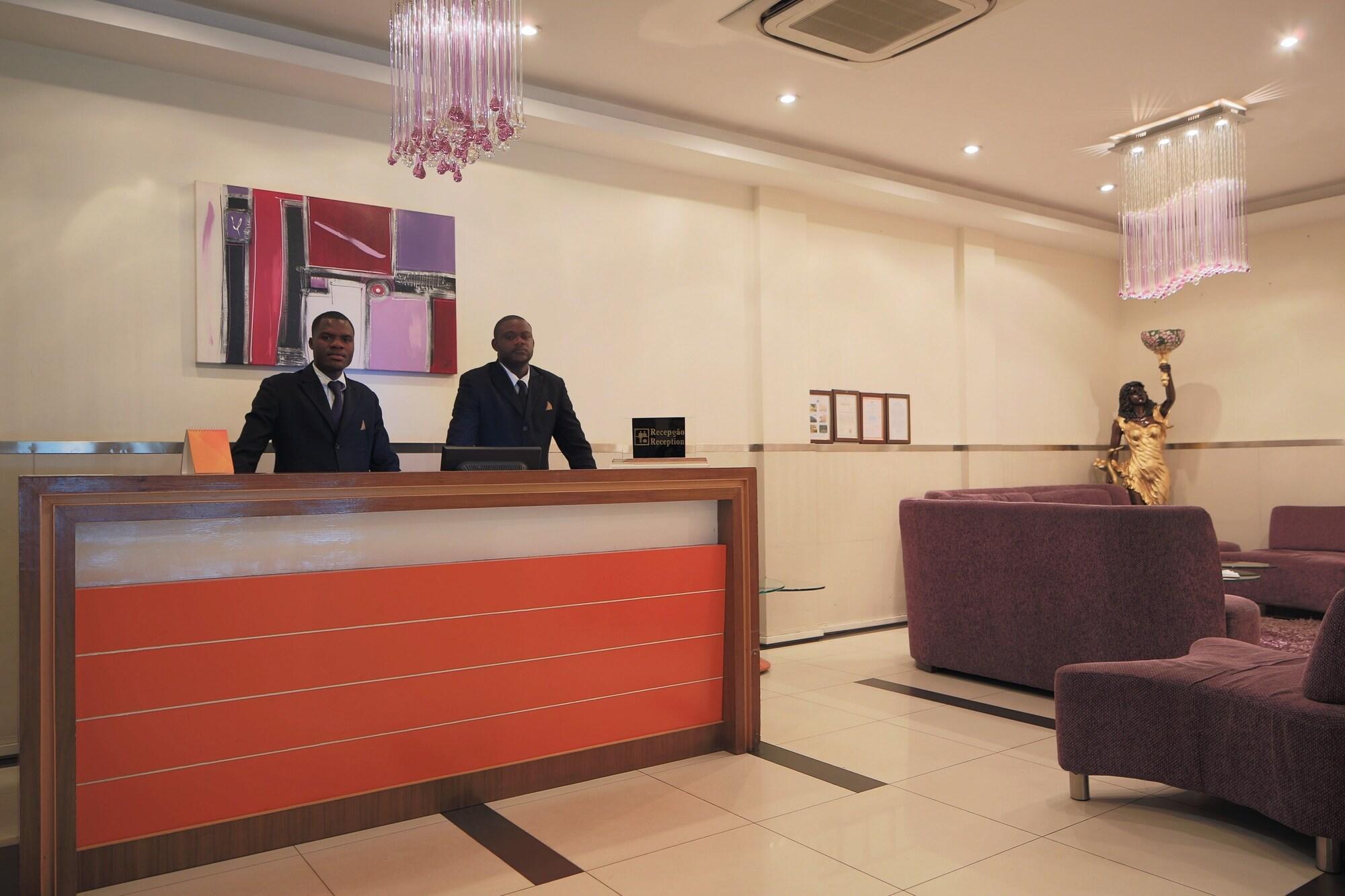 Vista Lobby Hotel Roma Ritz Huambo