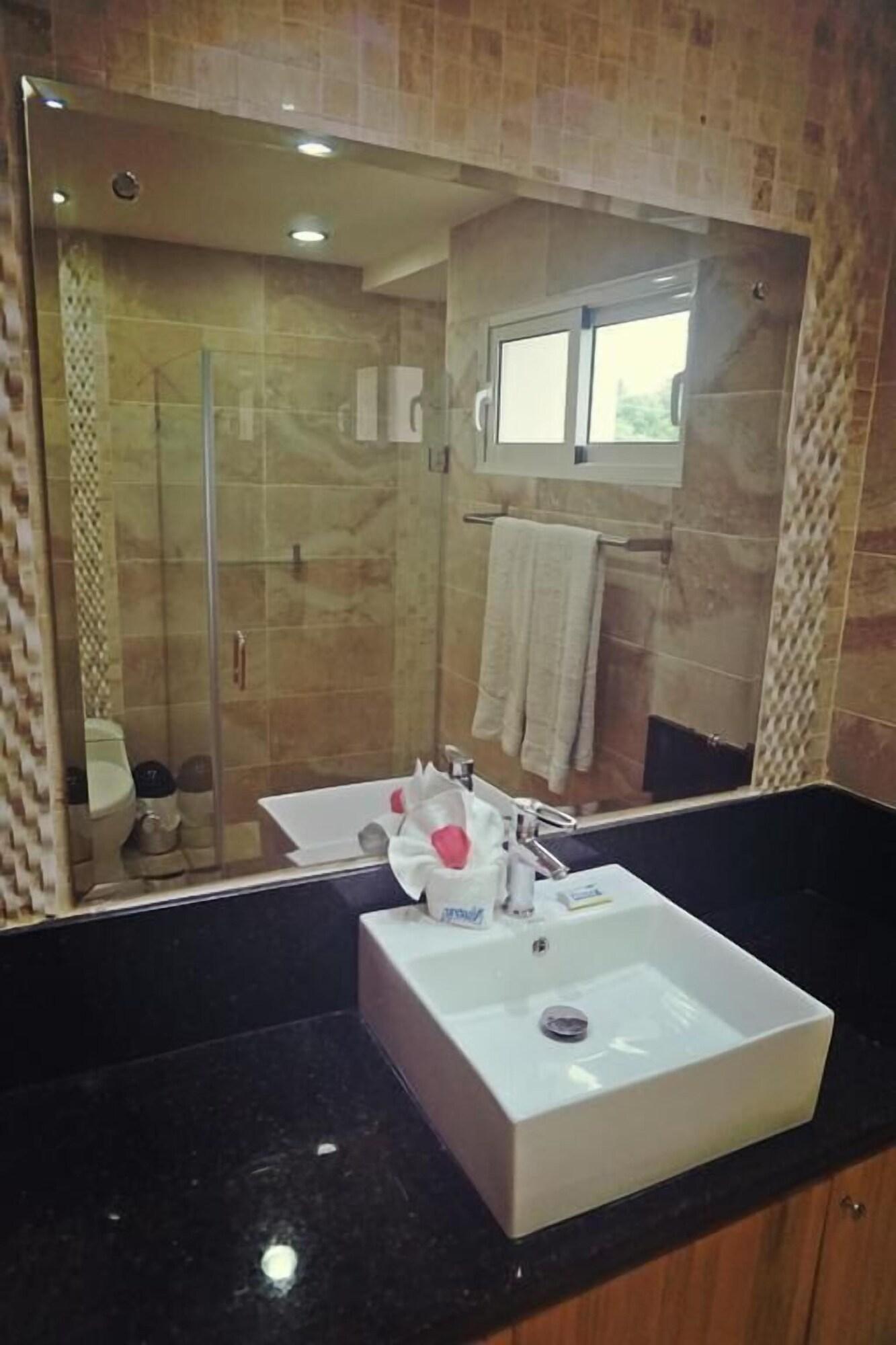 Equipamiento de Habitación Areca