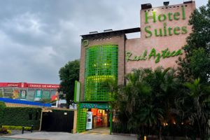 Alojamiento - Hotel Real Azteca