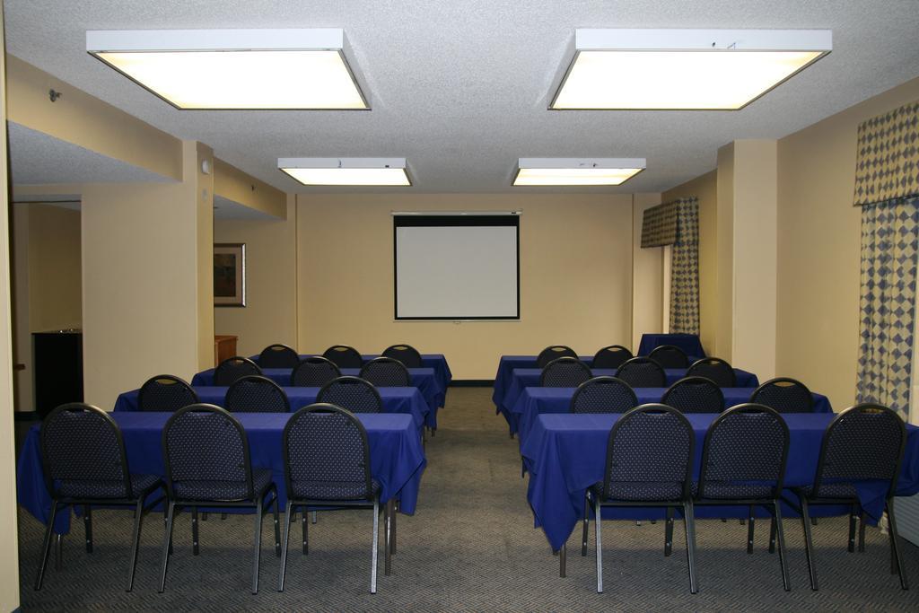 Centro de Negocios Hampton Inn Miami-Airport West