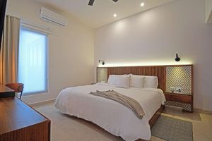 Alquiler Vacacional - Casa Colibrí - built 2023, Secure, 2 blks to the Malecon,  w/Private-HTD Pool!