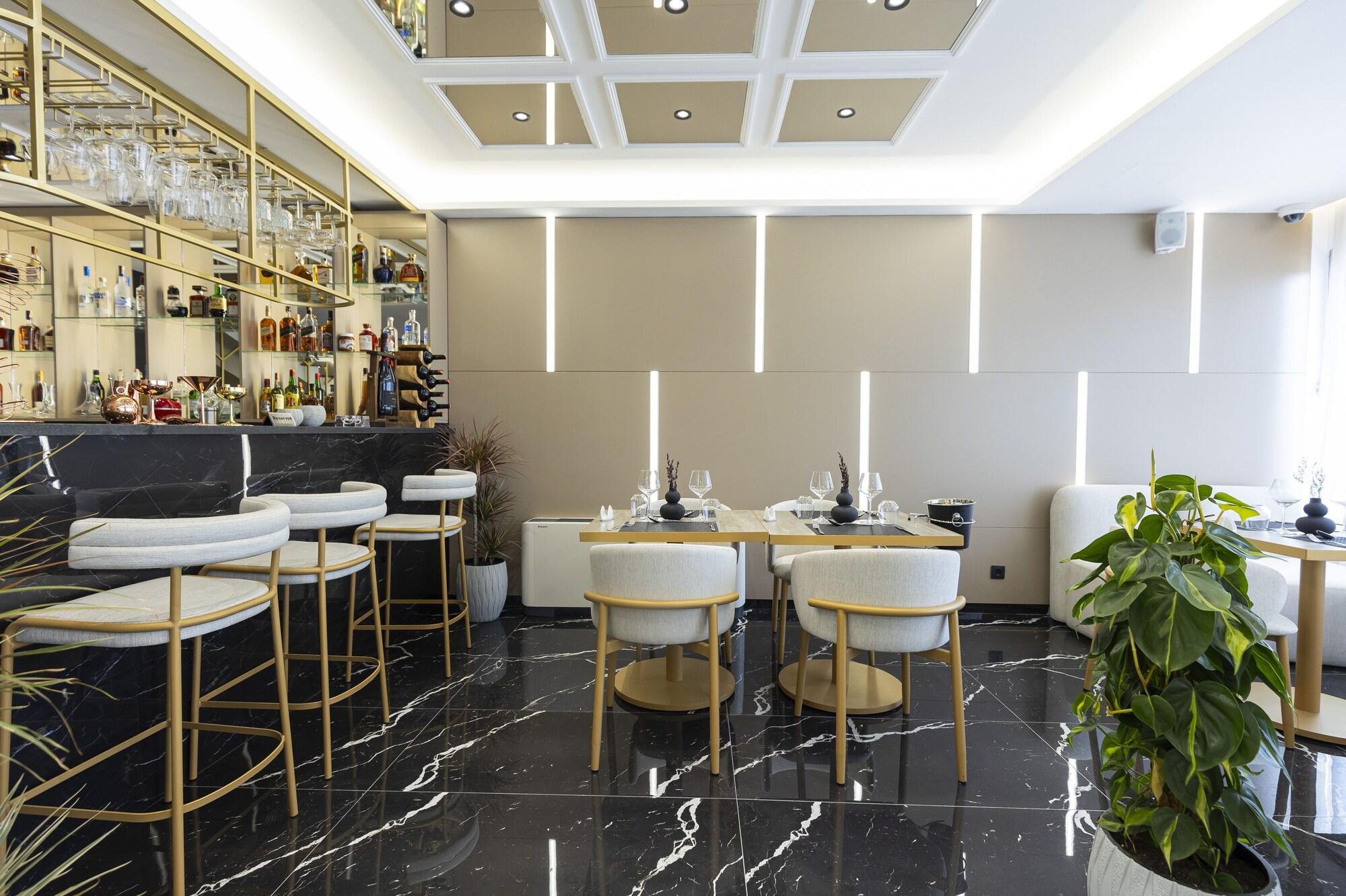 Restaurant Destiny Hotel