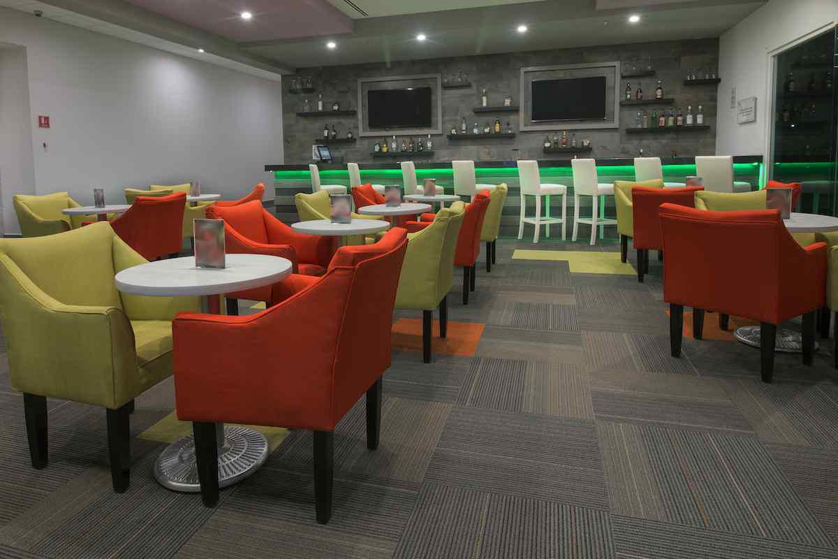 Bar/Salón CHN Hotel Monterrey Aeropuerto