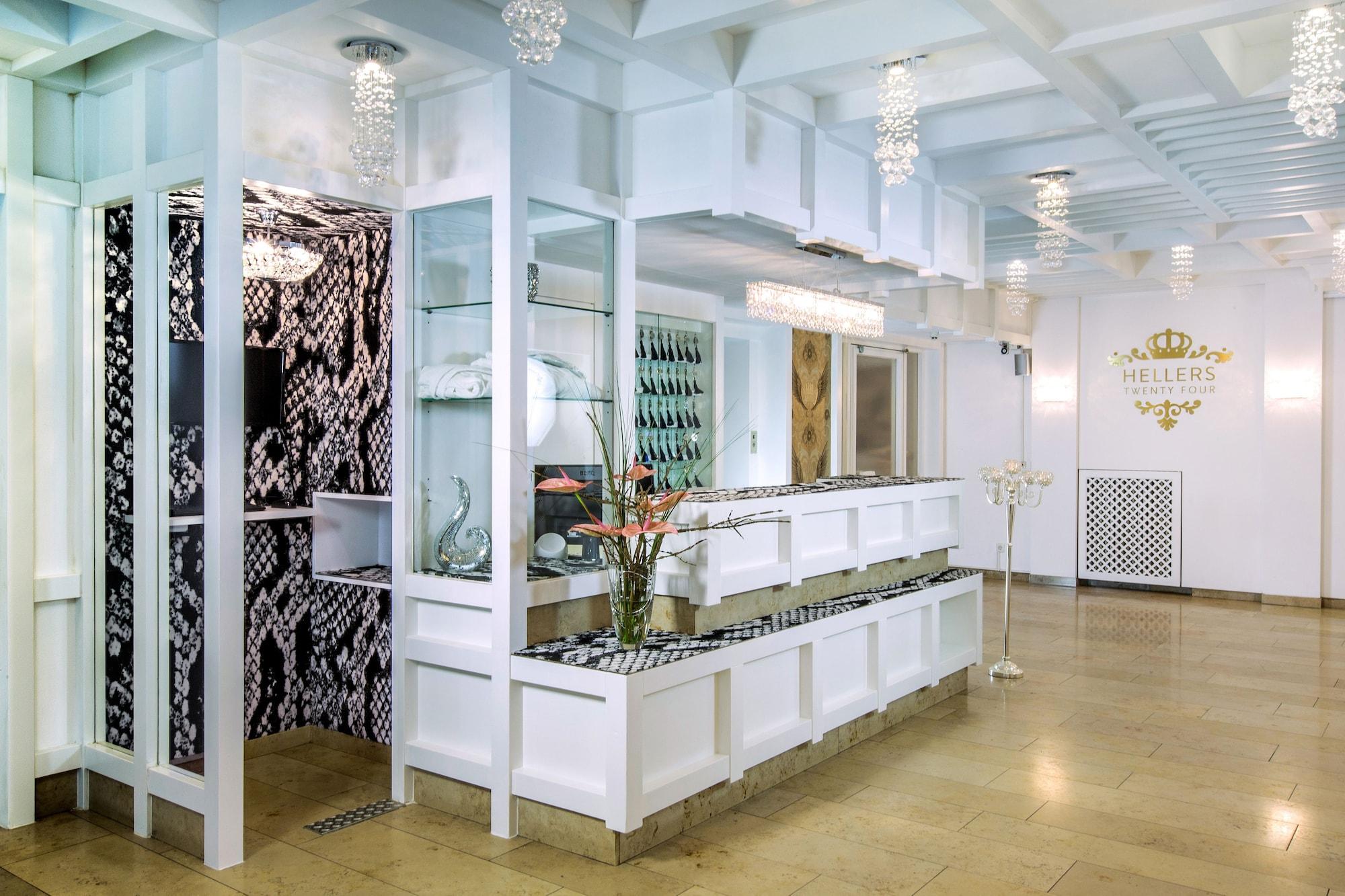 Vista Lobby Hotel Hellers Twenty Four 2