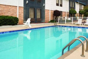 Alojamiento - HomeTown Hotel Bryant