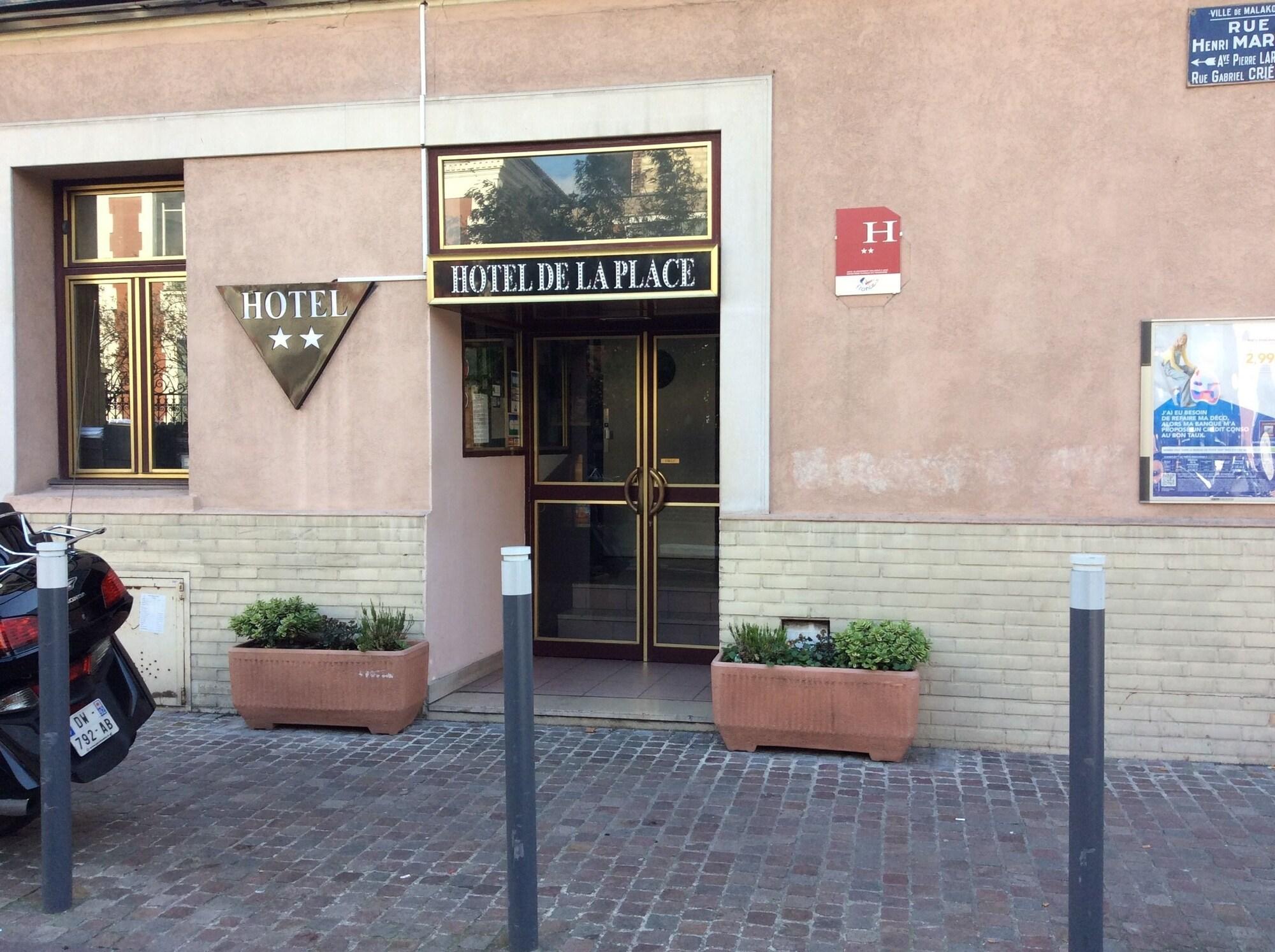 Vista Exterior Hotel De La Place