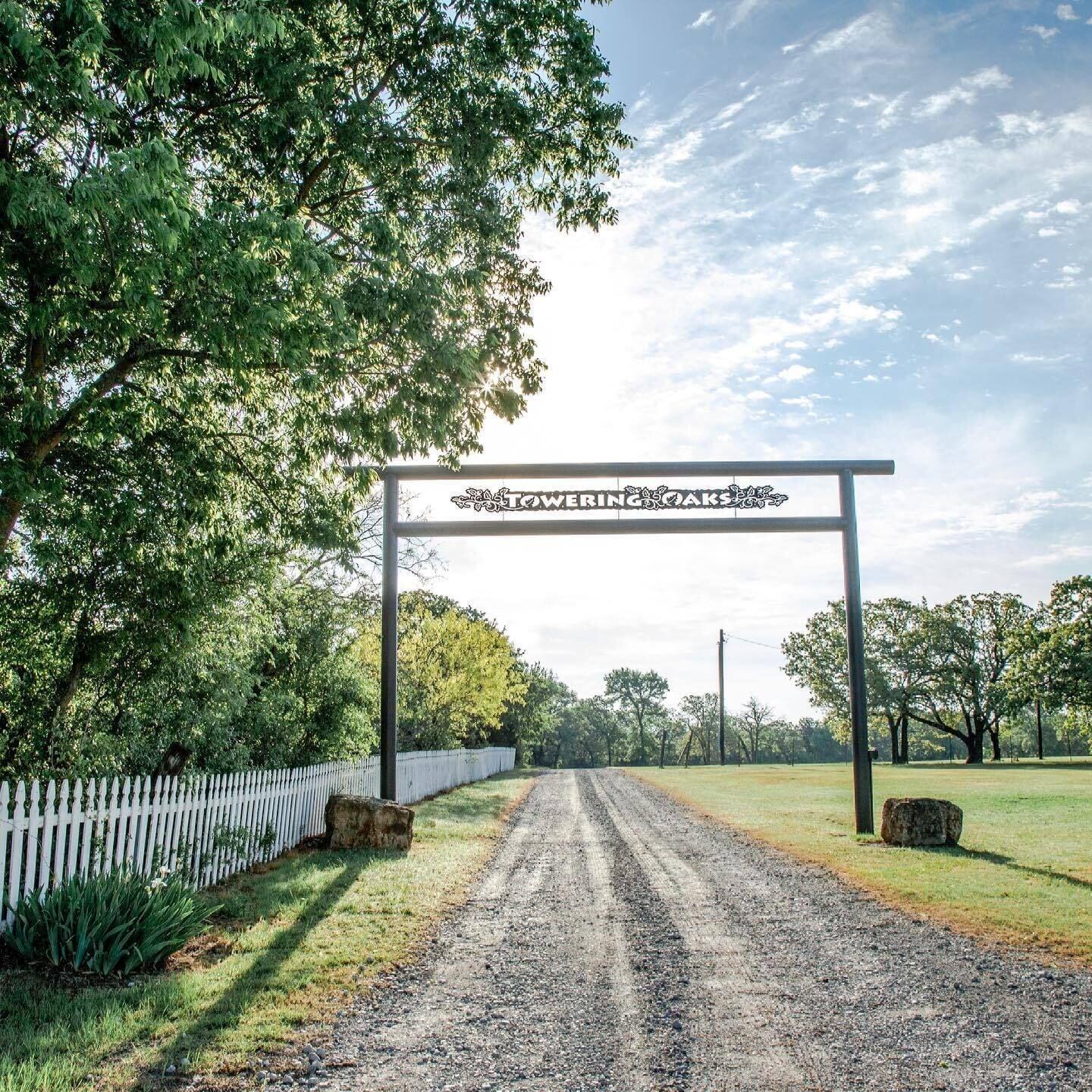 Vista Exterior Towering Oaks Event & Retreat Center