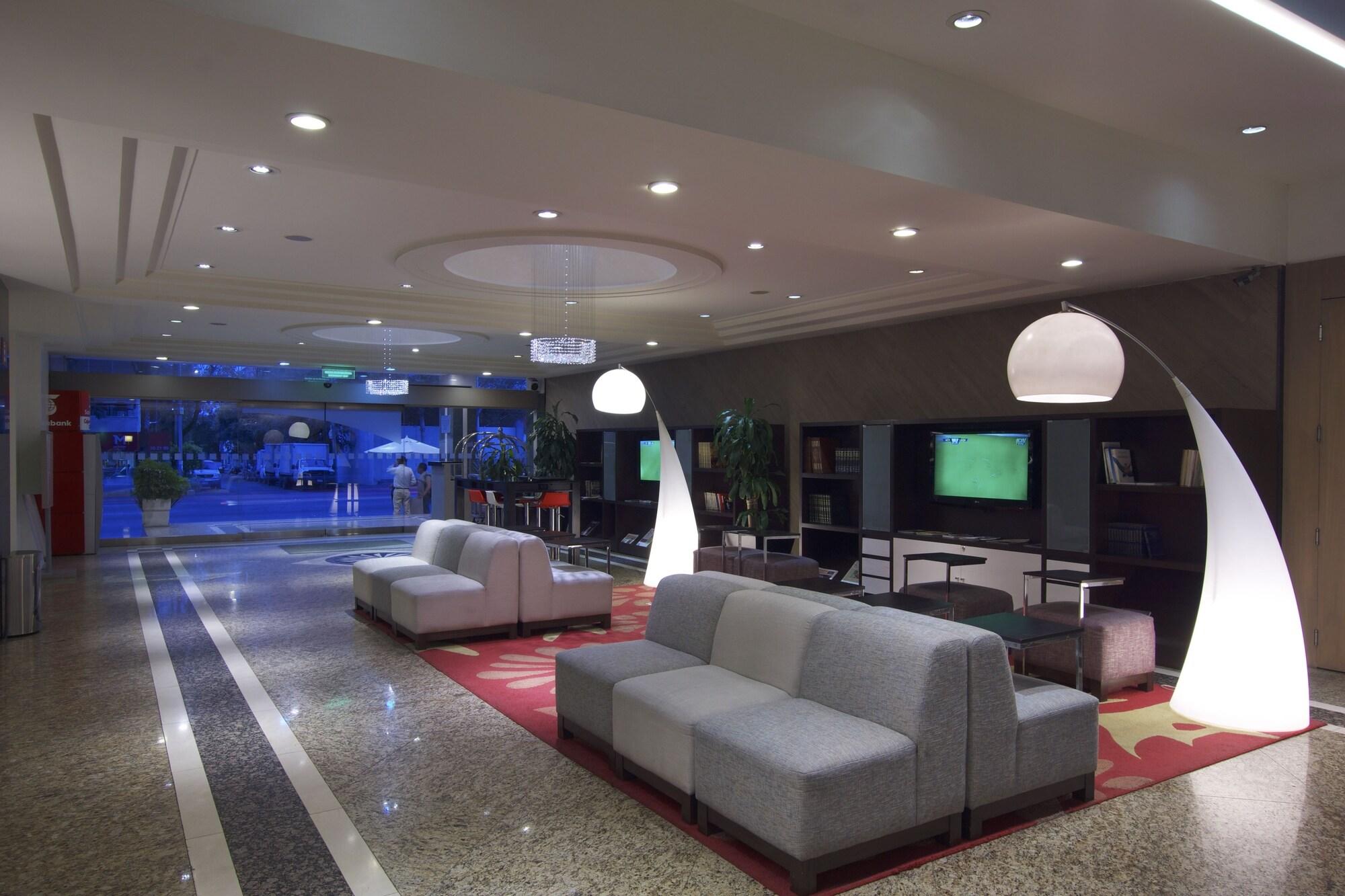 Vista Lobby Holiday Inn Ciudad De Mexico-Trade Center by IHG
