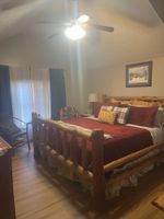 Alquiler Vacacional - Best Mt Views! 3 K Suites on 3 Levels! HOT TUB, ARCADE,
BILLIARDS! Open 5/11-17!