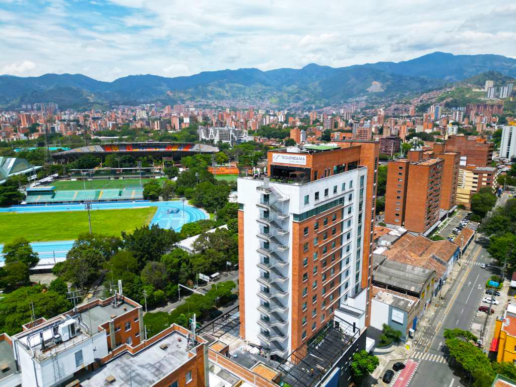Vista Exterior Tequendama Hotel Medellín