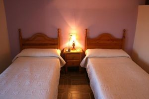 Alquiler Vacacional - DOUBLE ROOM WITH BALCONY IN TRUJILLO'S MAIN SQUARE