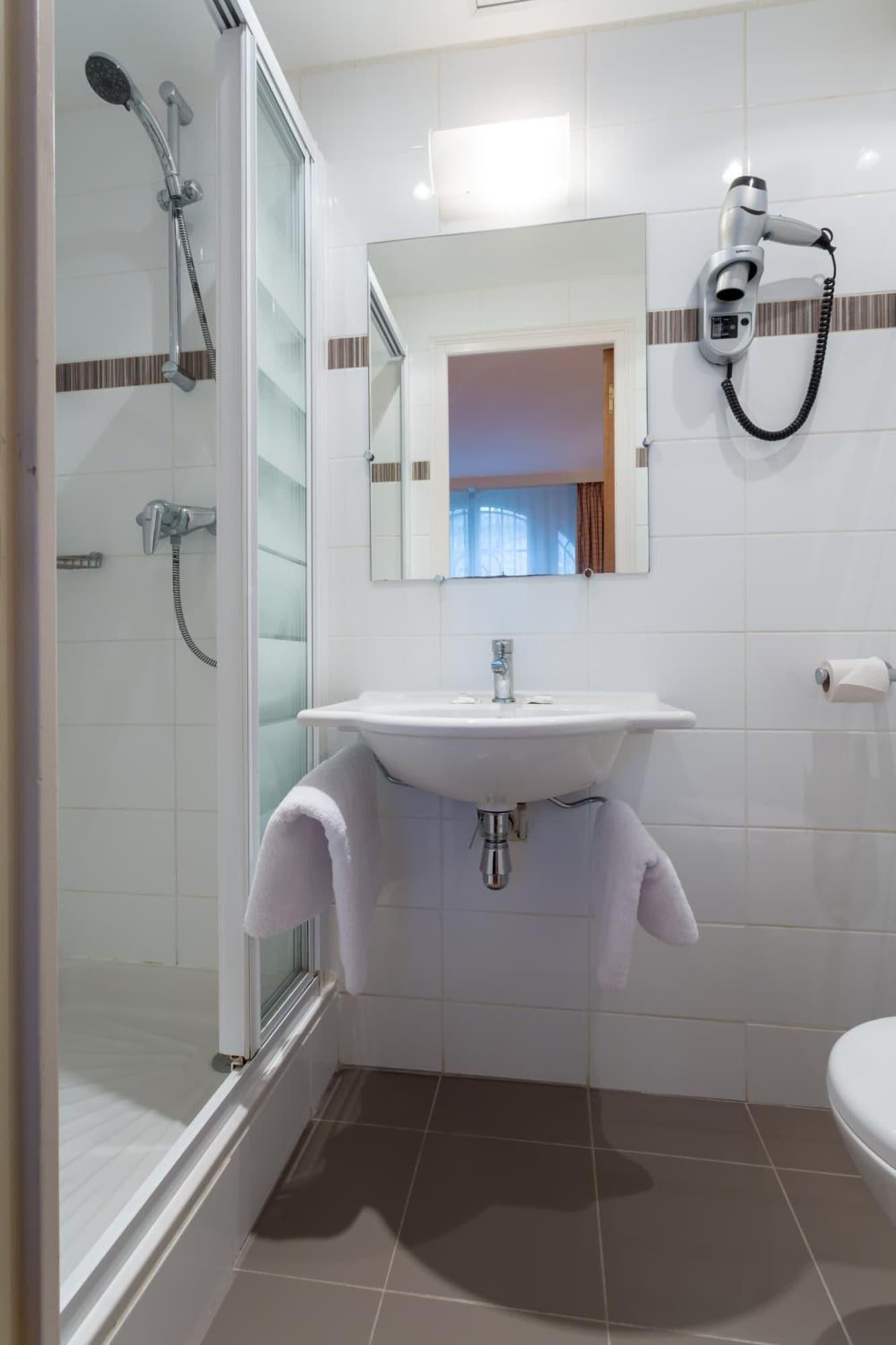 Equipamiento de Habitación Hôtel Le Home