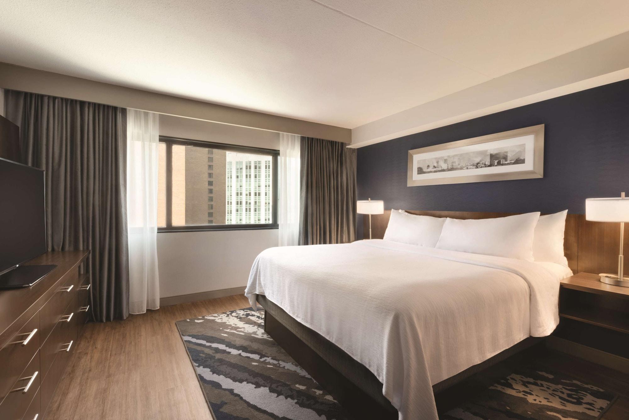 Habitación Embassy Suites by Hilton Indianapolis Downtown