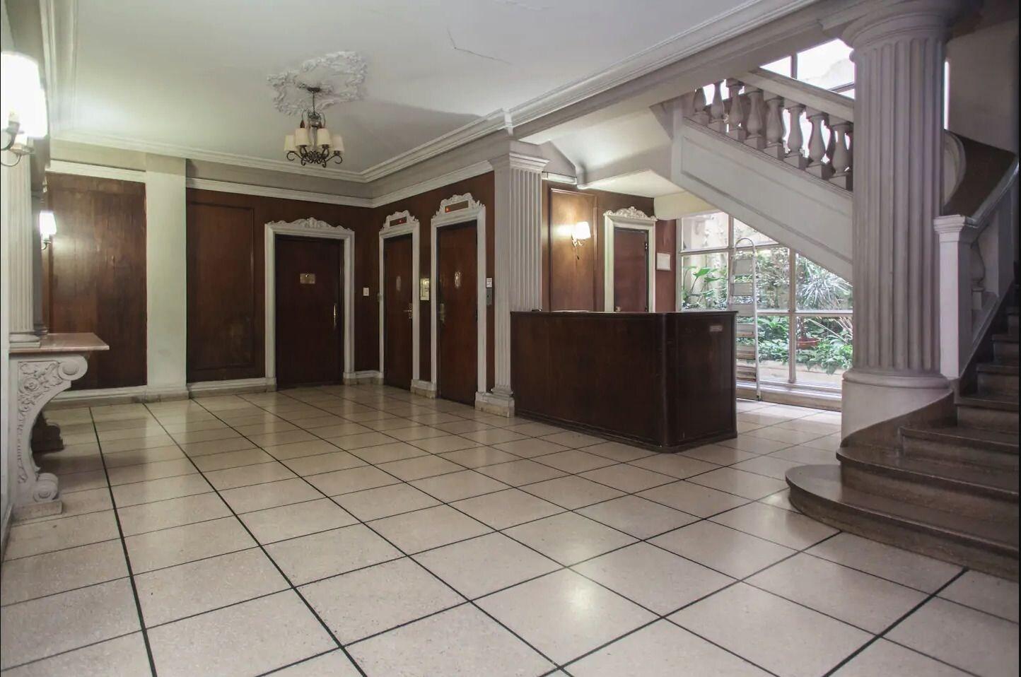 Vista Lobby Departamento Arenales 2A
