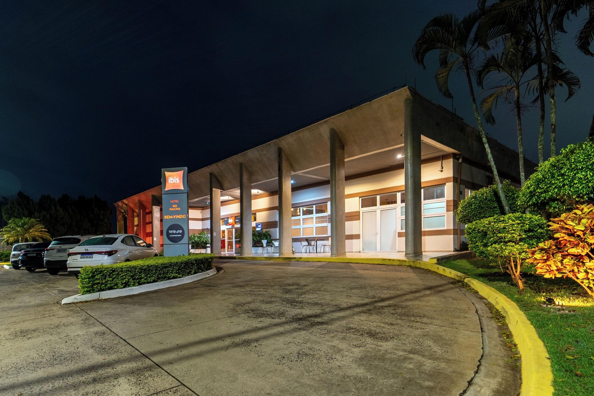 Vista Exterior ibis Paulinia