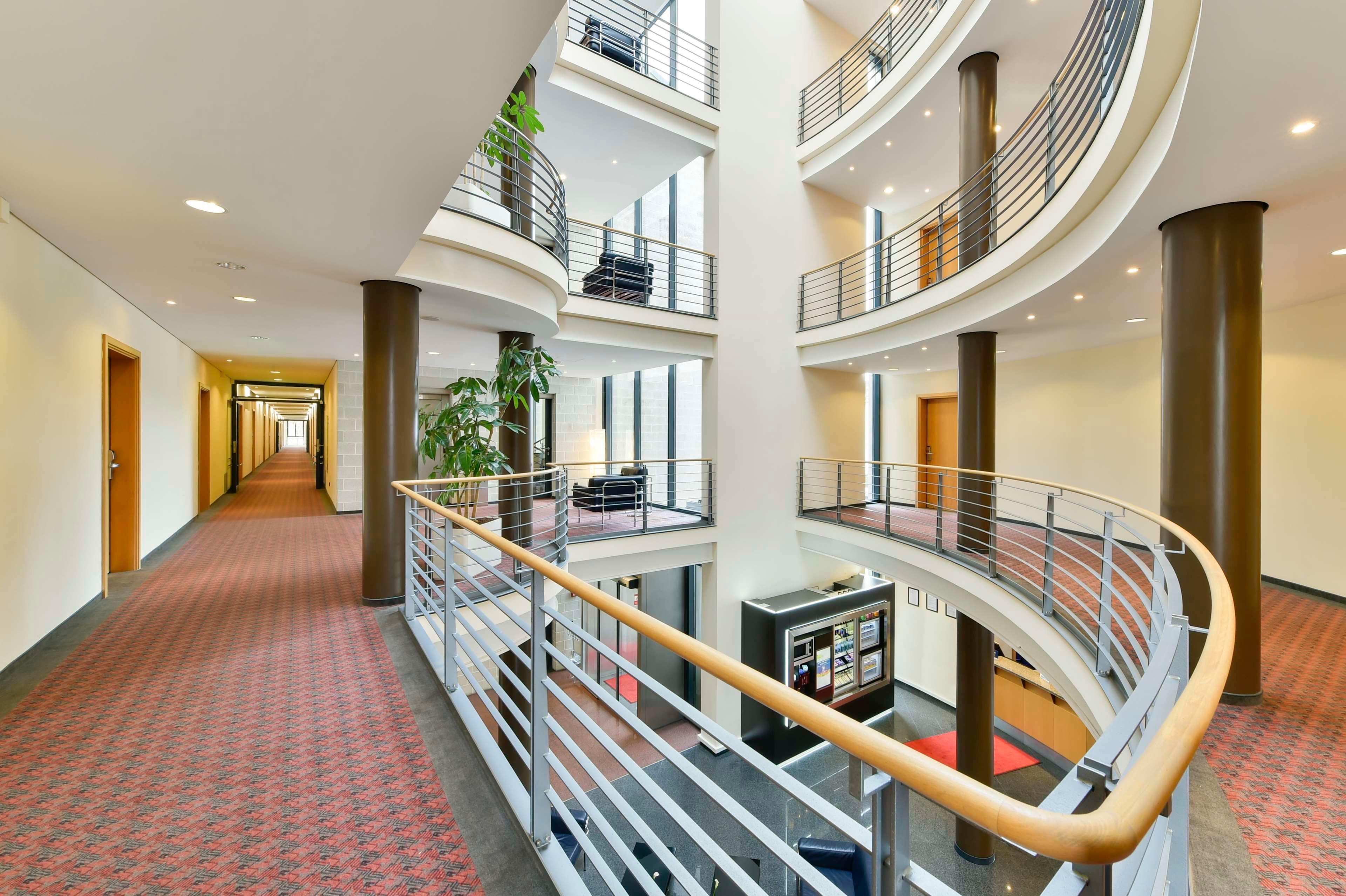 Vista Lobby NH München Unterhaching