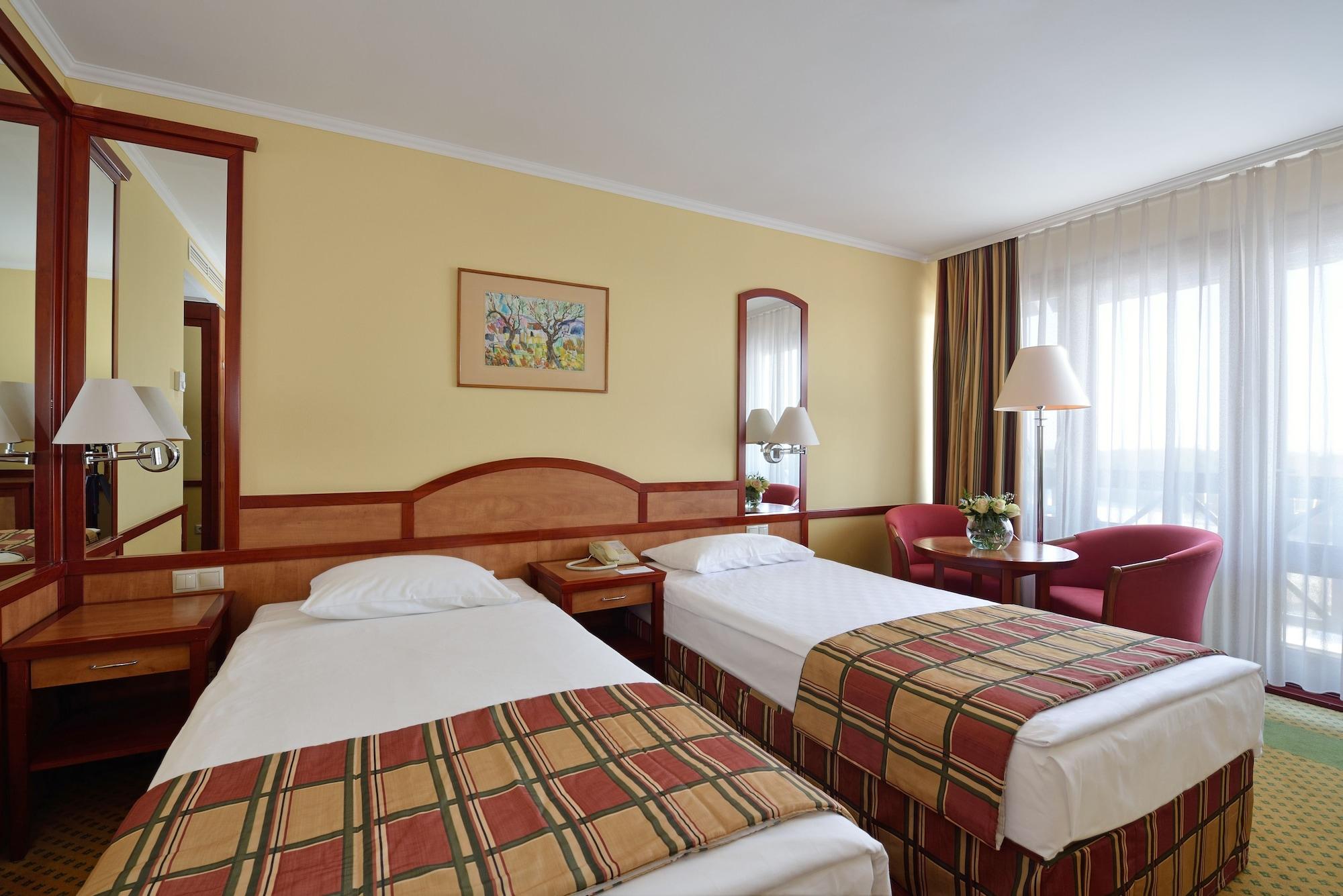 Habitación Danubius Hotel Bük