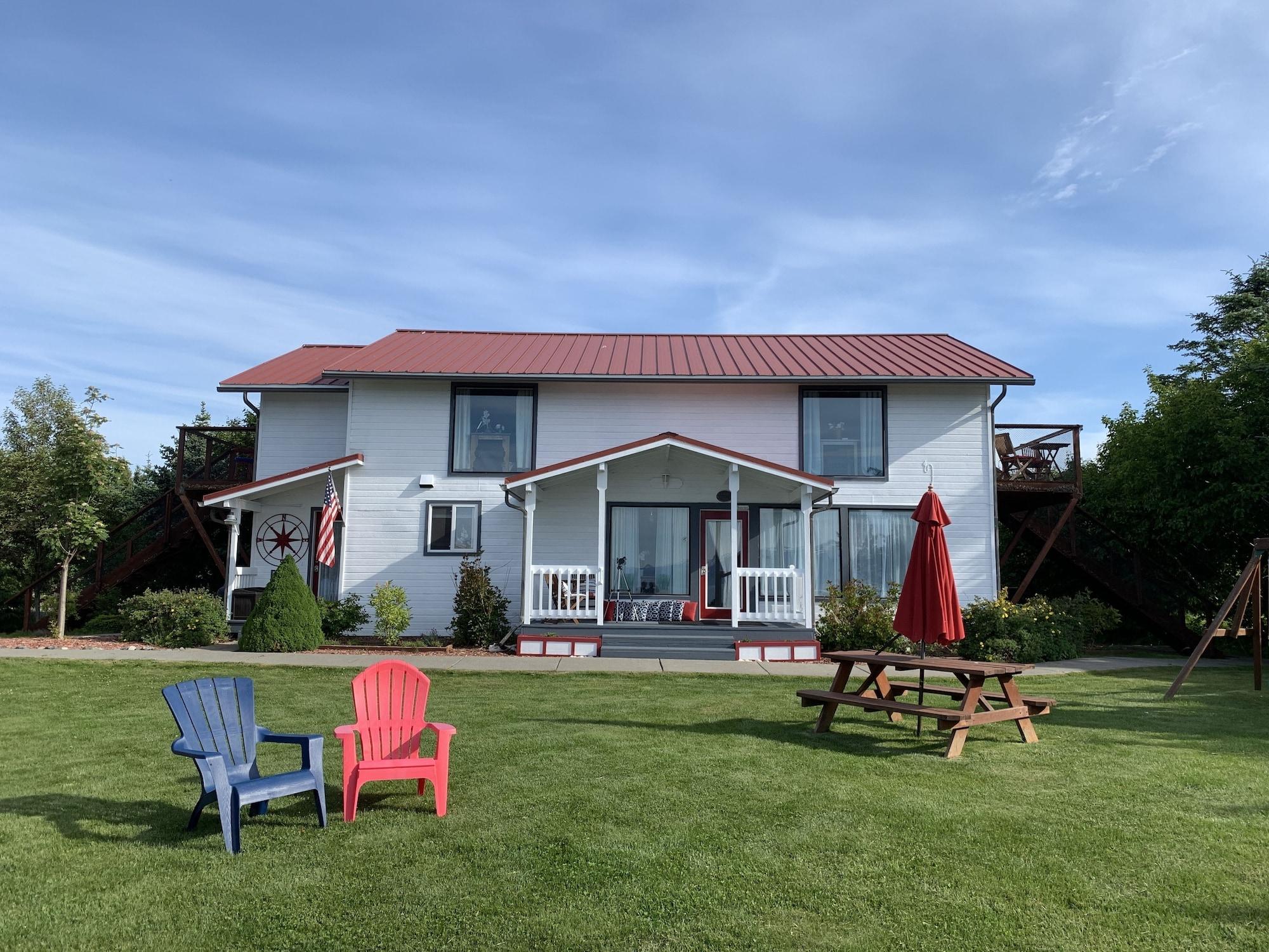 Vista Exterior White House Inn on the Waterfront