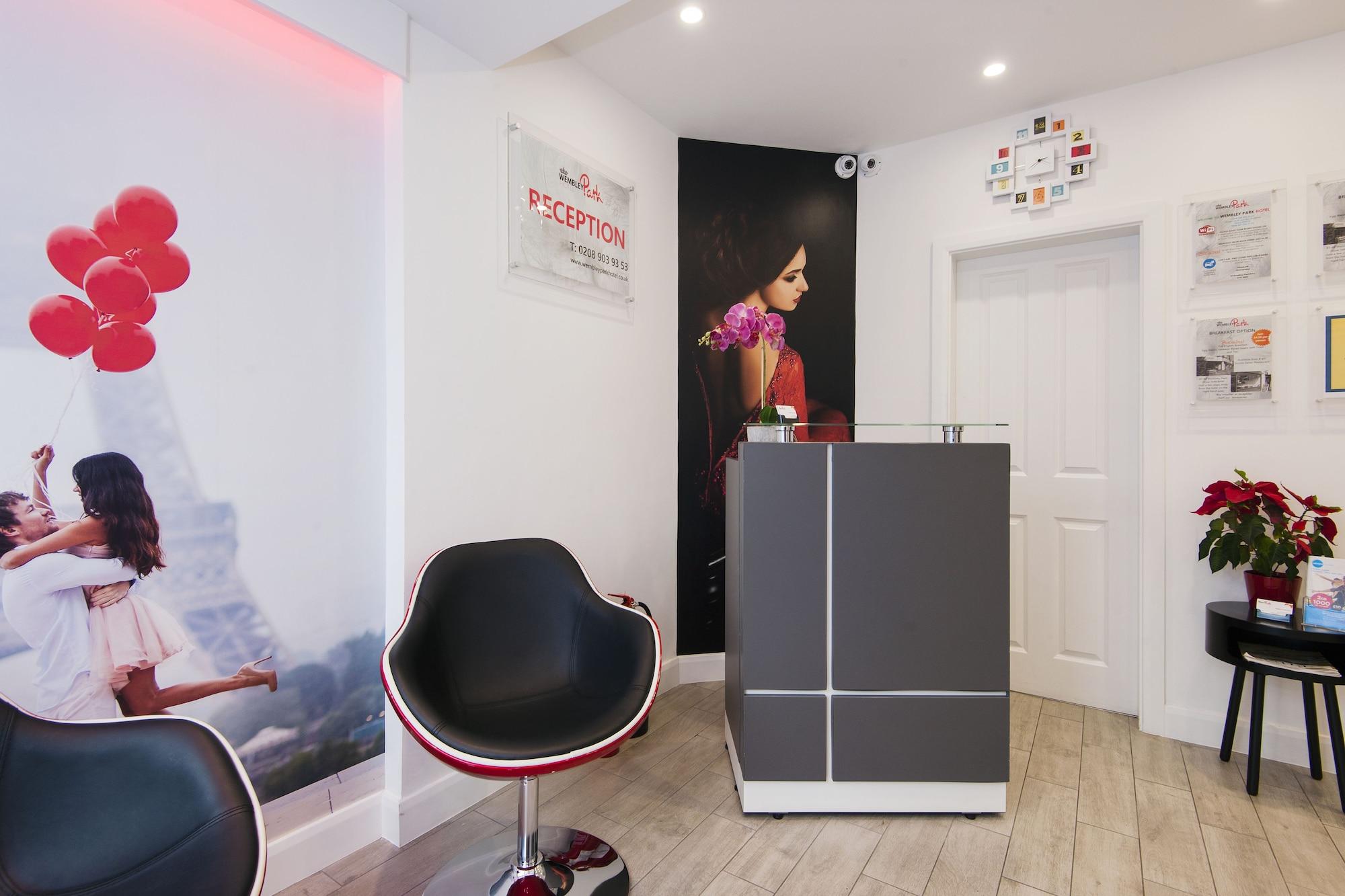 Vista Lobby Wembley Park Hotel