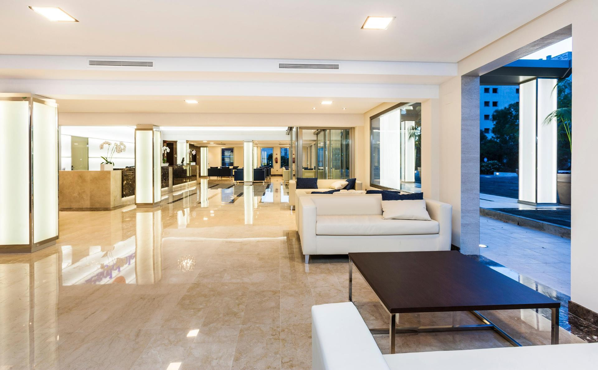 Vista Lobby Globales Playa Estepona