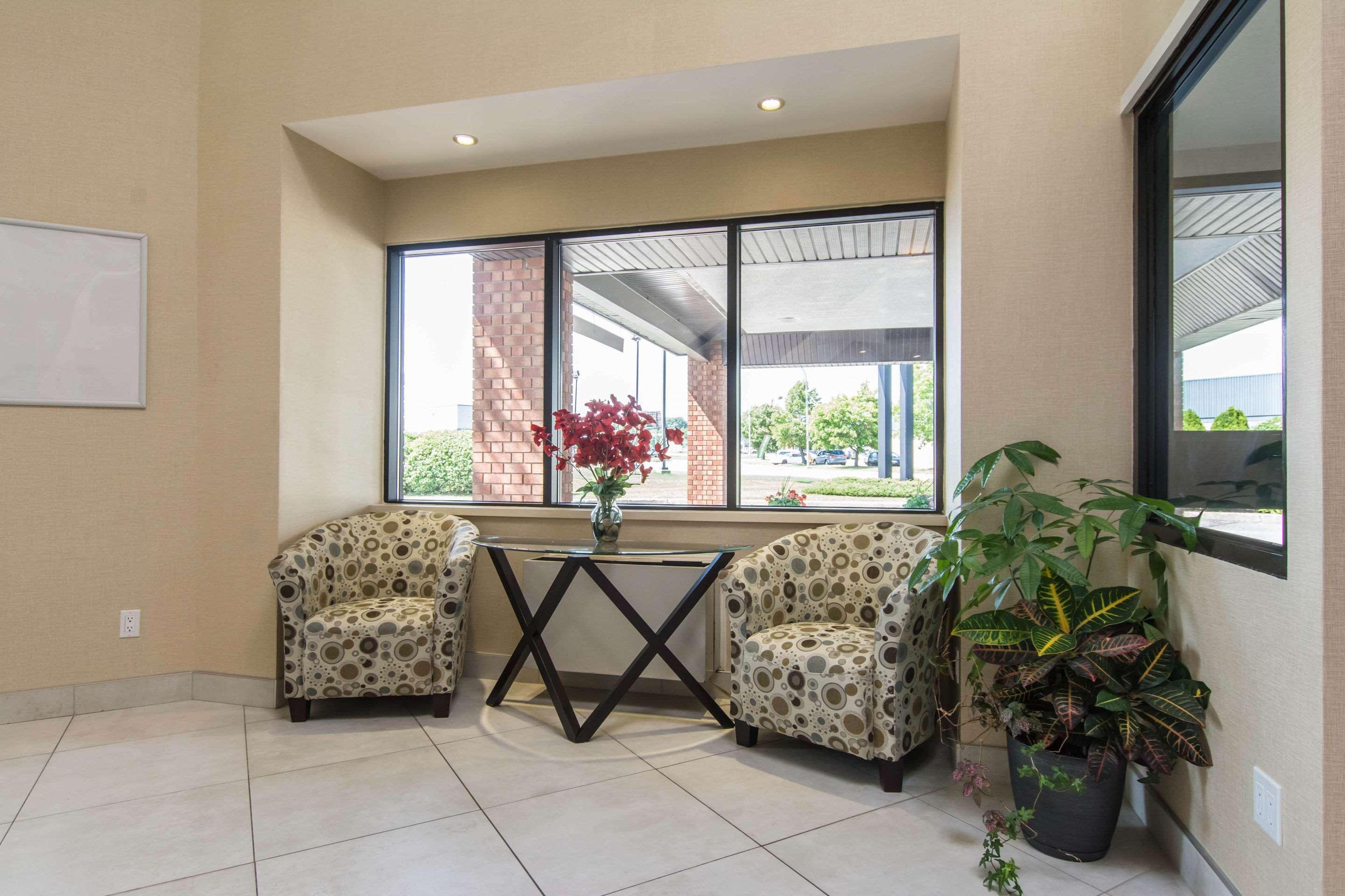 Vista Lobby Comfort Inn Trois-Rivières