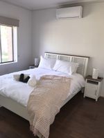 Alquiler Vacacional - GREAT/SPACIOUS TWO BEDROOM GROUND FLOOR UNIT ONLY 5 MINUTES FROM THE CITY!