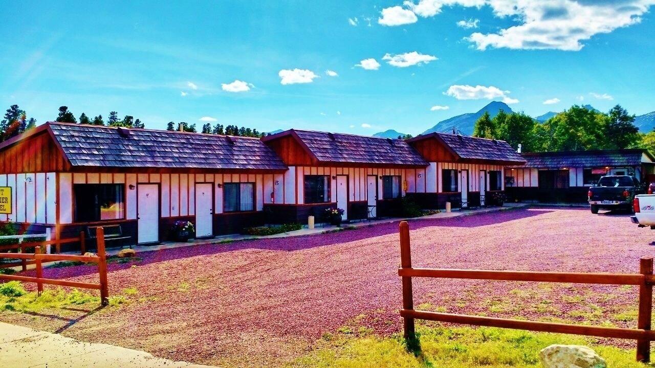 Varios Little HiltInns EGM