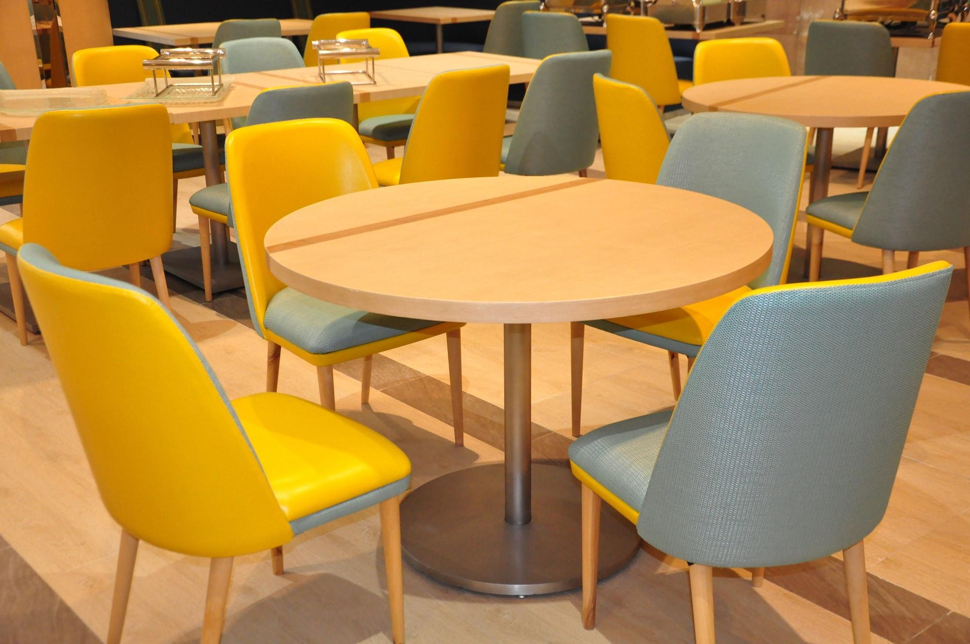 Restaurant Holiday Inn Express Shanghai Zhenping by IHG