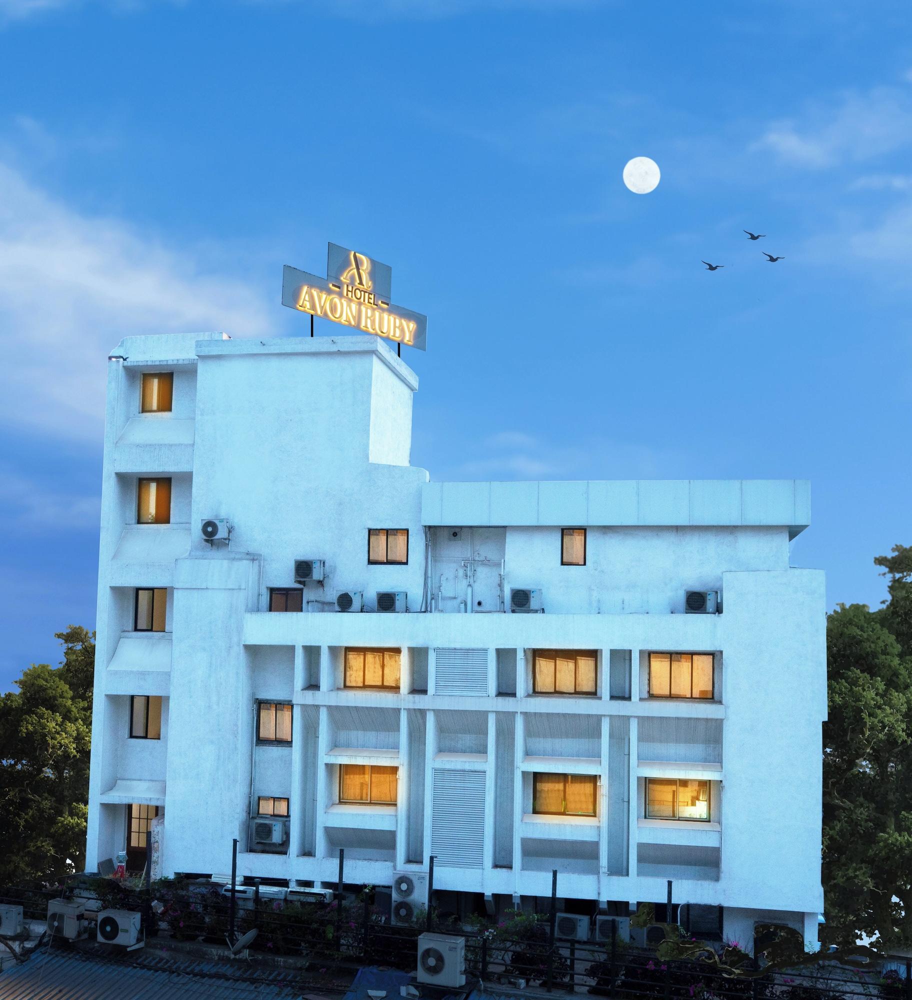 Vista Exterior Hotel Avon Ruby