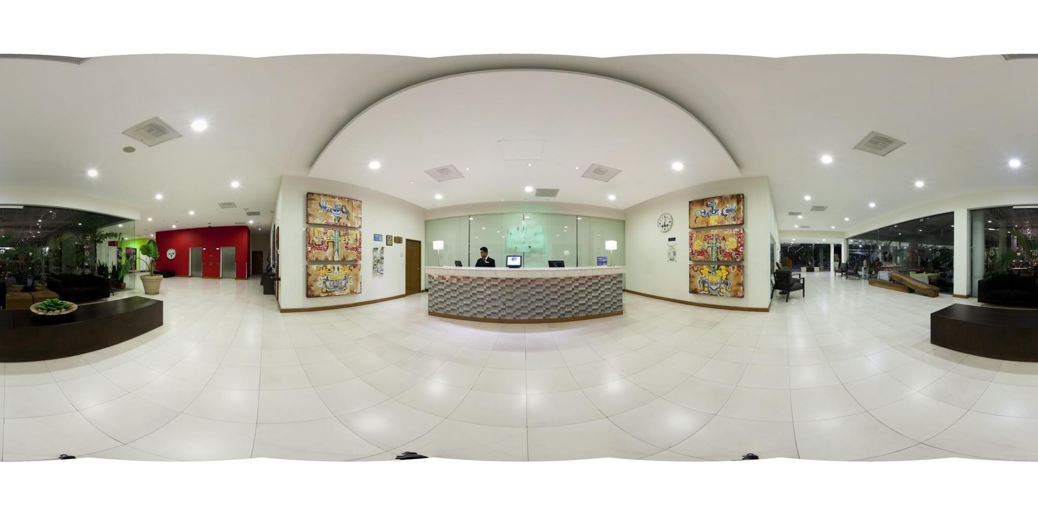 Vista Lobby Holiday Inn Irapuato, an IHG Hotel