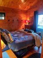 Alquiler Vacacional - Baker Cabin at Colden Lodge A Romantic Adirondack Private Cabin on Lake Flower
