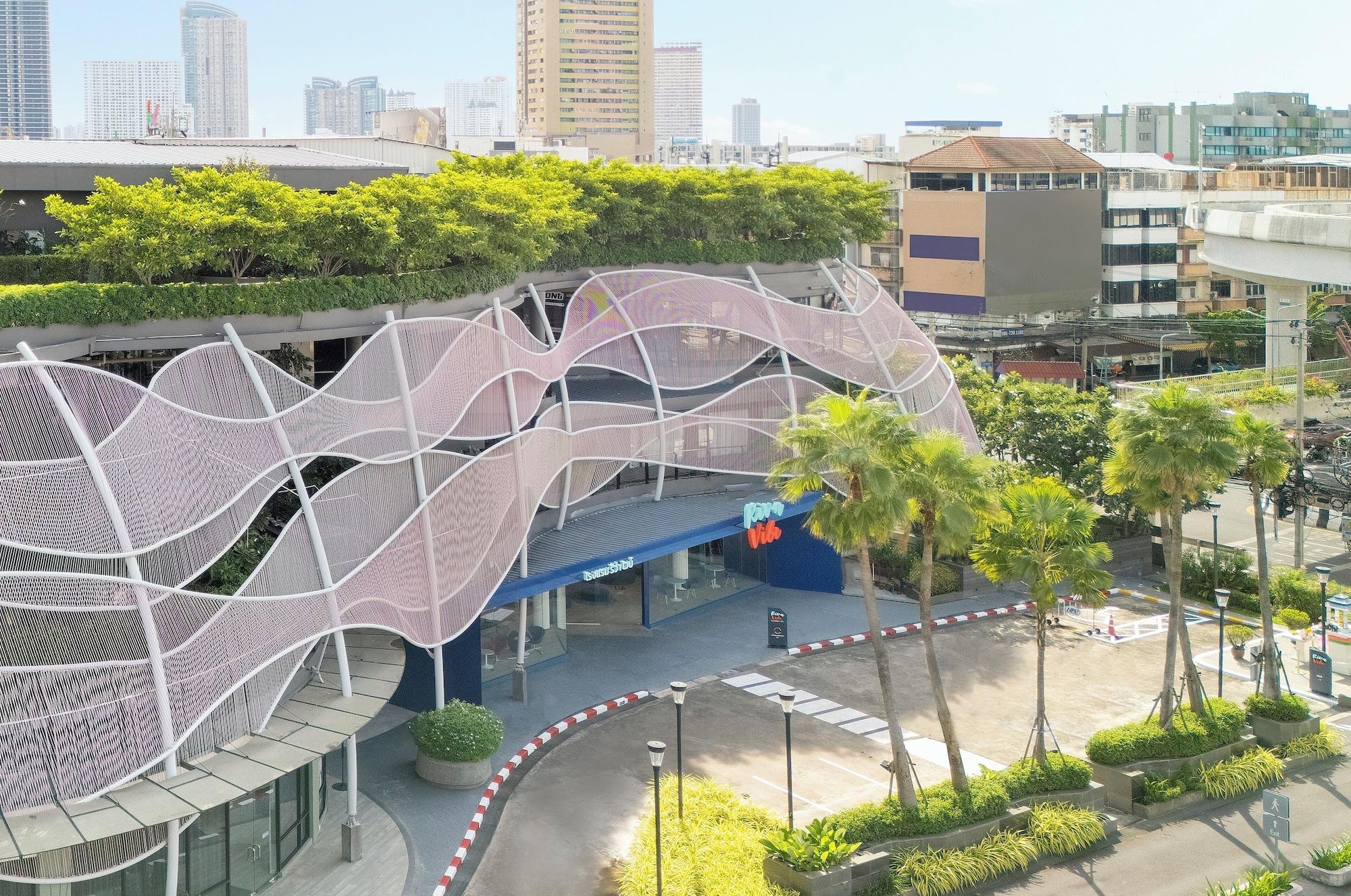 Vista Exterior Riva Vibe Hotel Bangkok by PCL