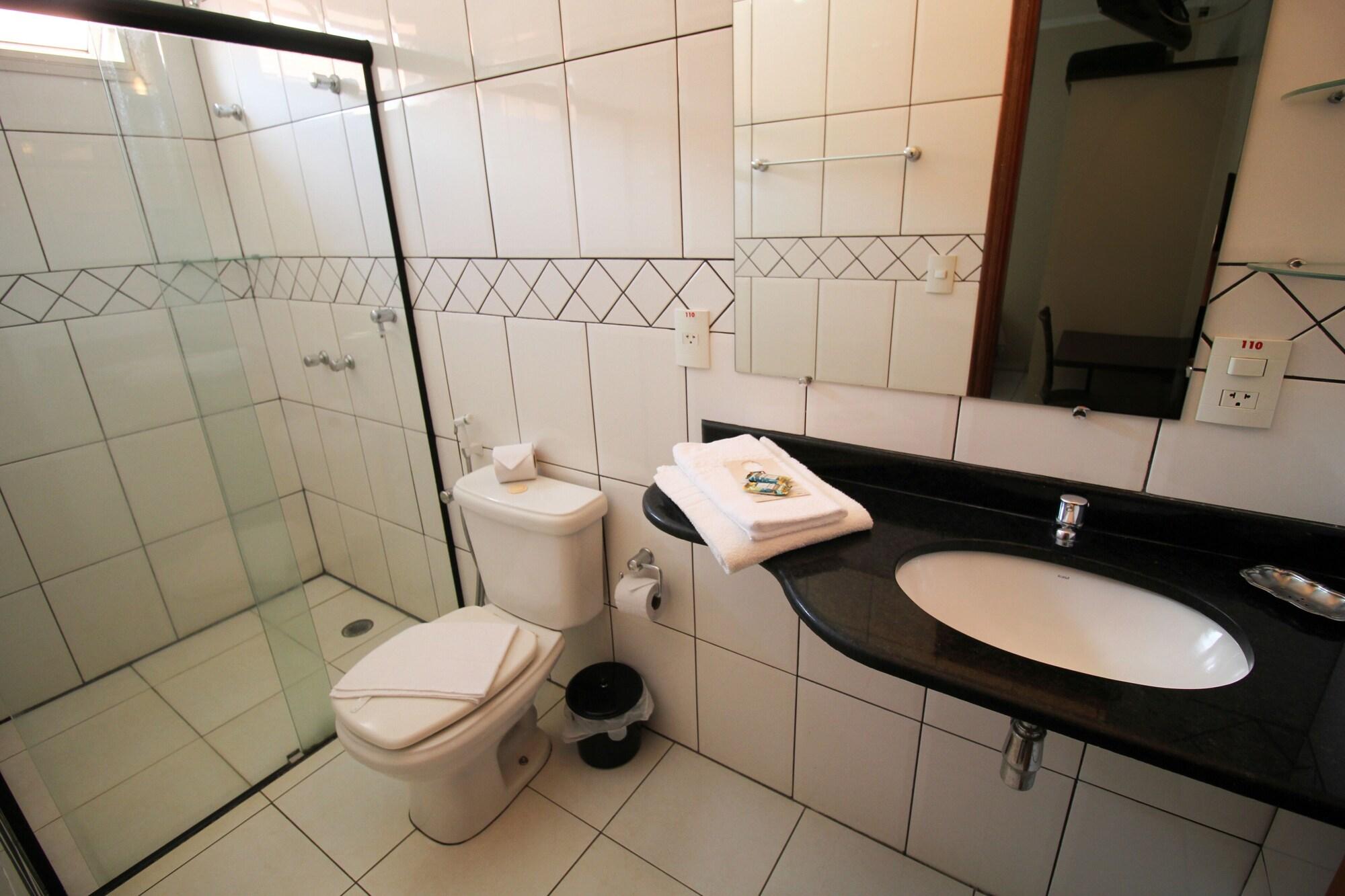 Equipamiento de Habitación Pousada Água Eterna