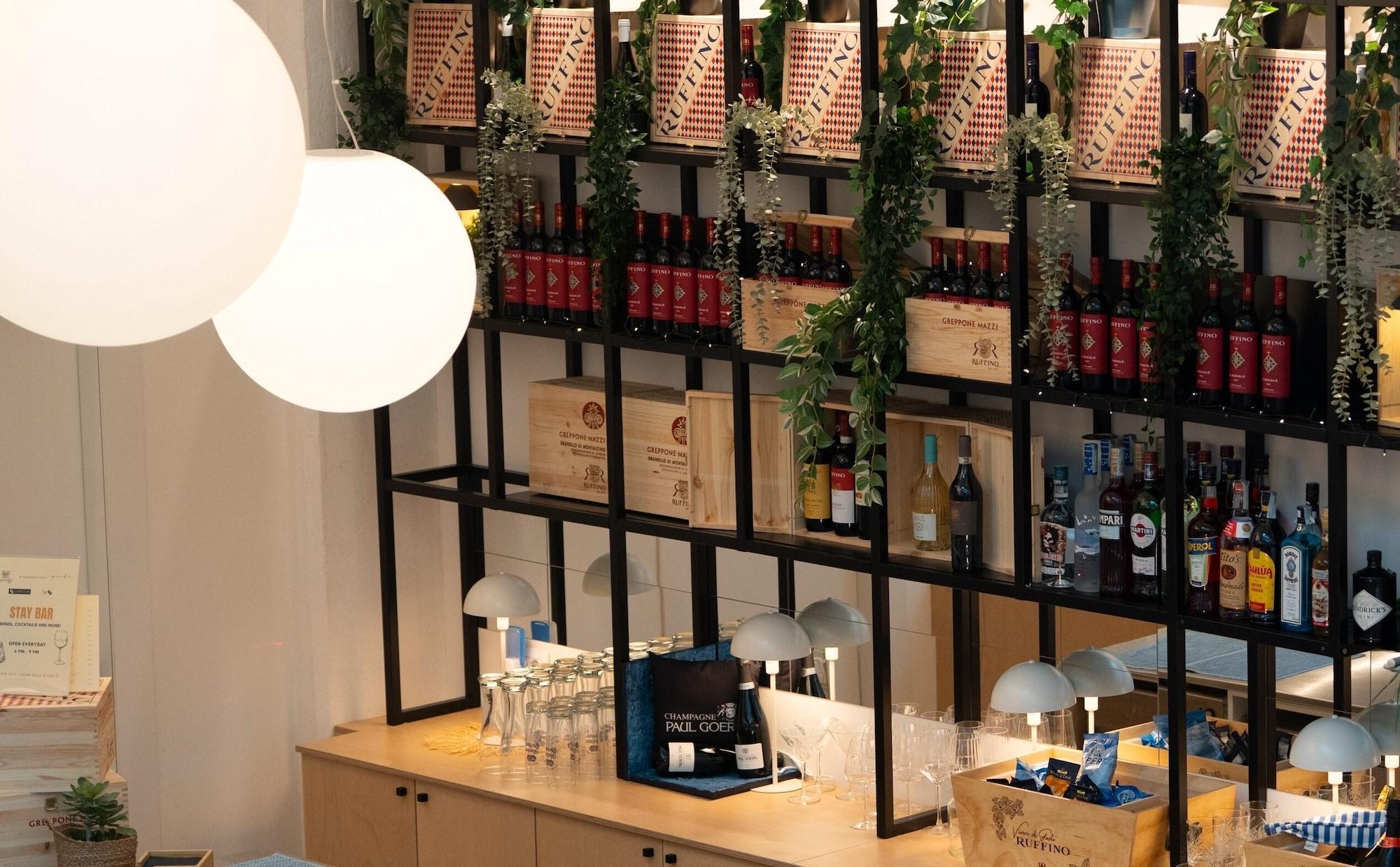 Bar/Salón S4 Stays