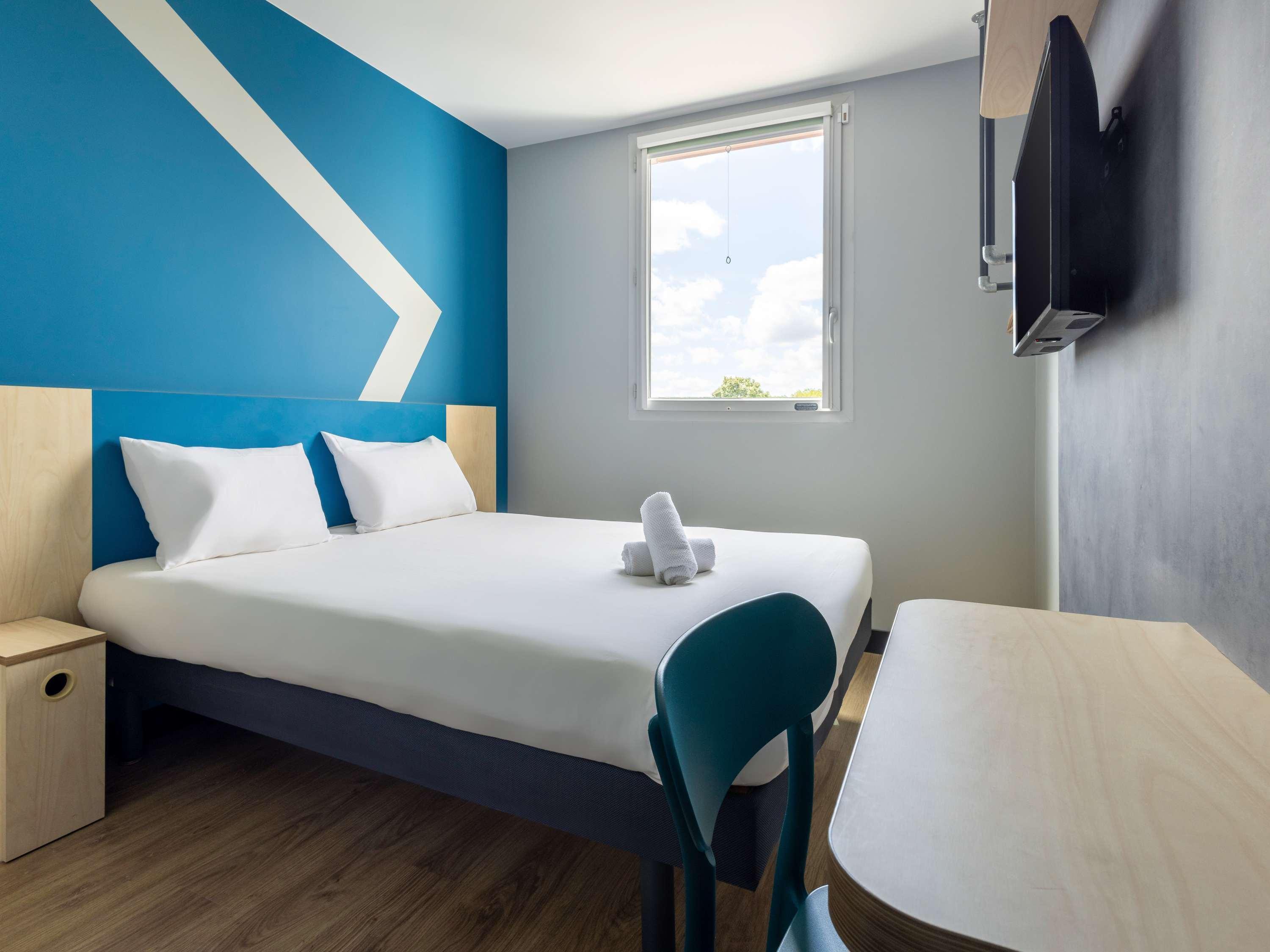Varios ibis budget Nanterre La Défense