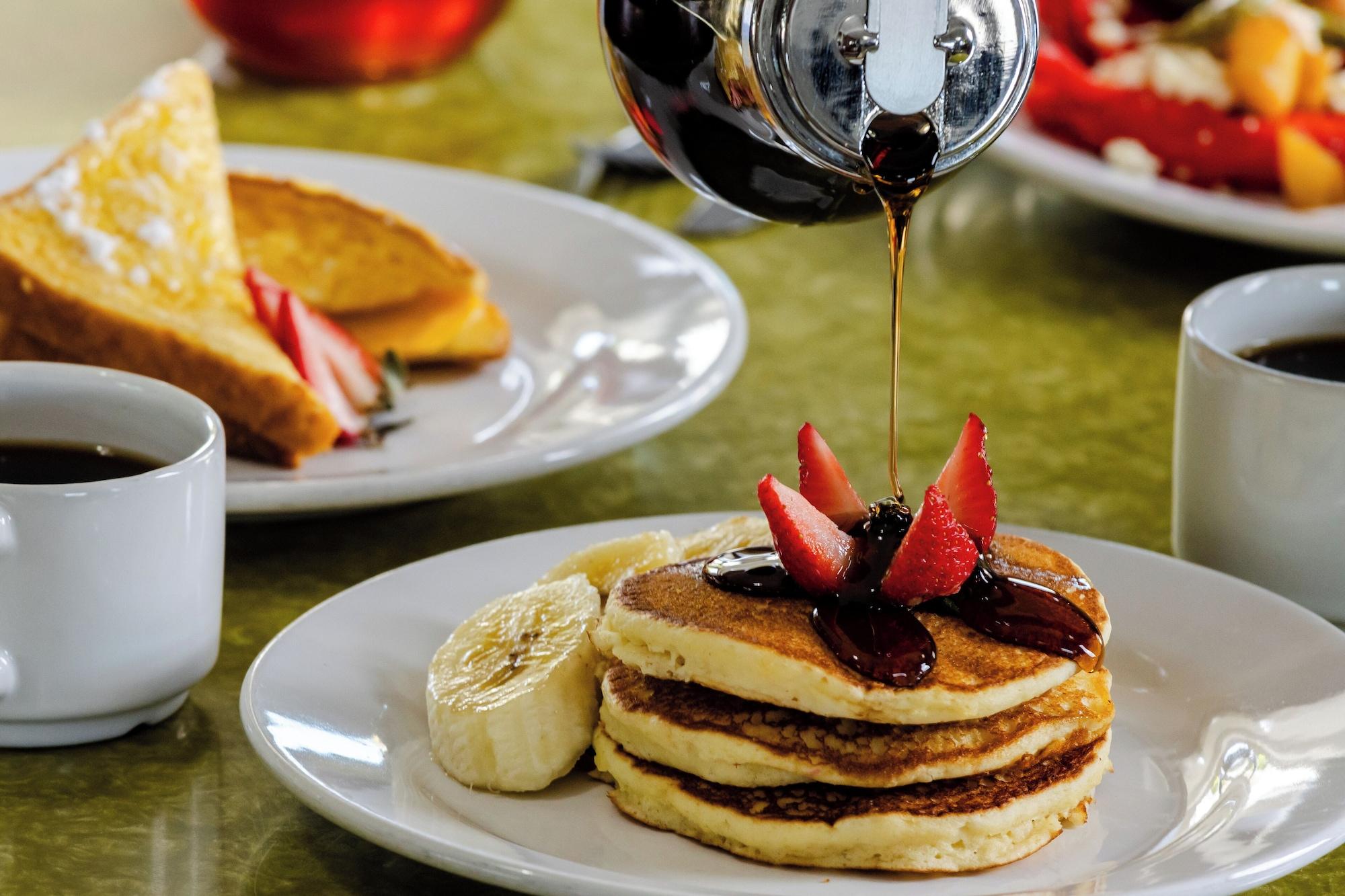 Restaurant Quinta Dorada Hotel and Suites