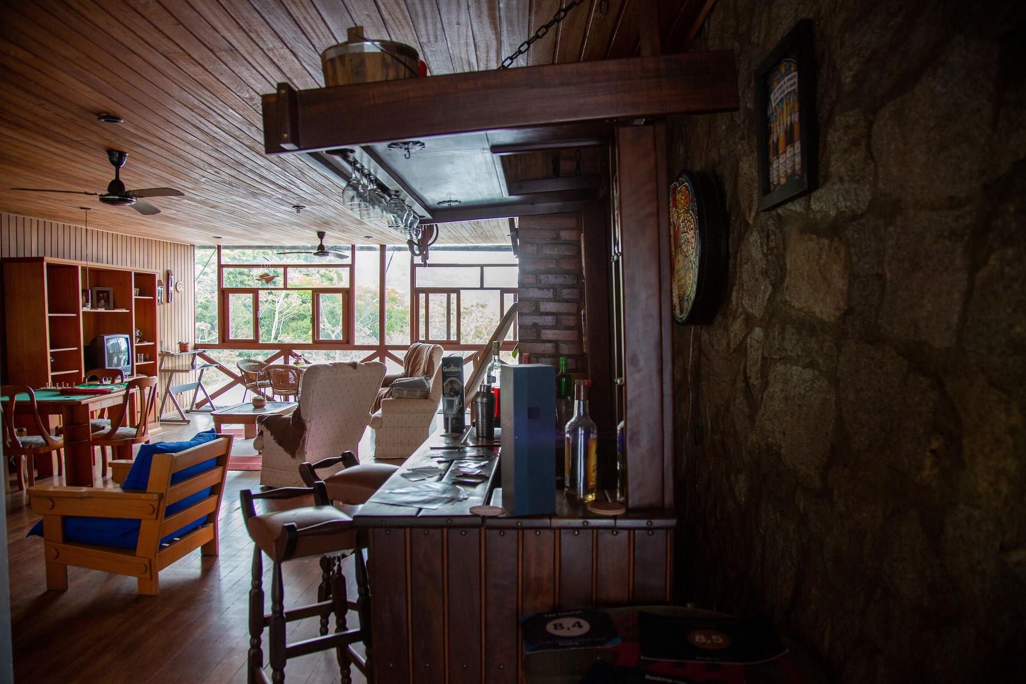 Bar/Salón 746 Pousada