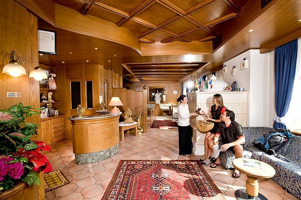 Vista Lobby Lady Maria Hotel & Resort