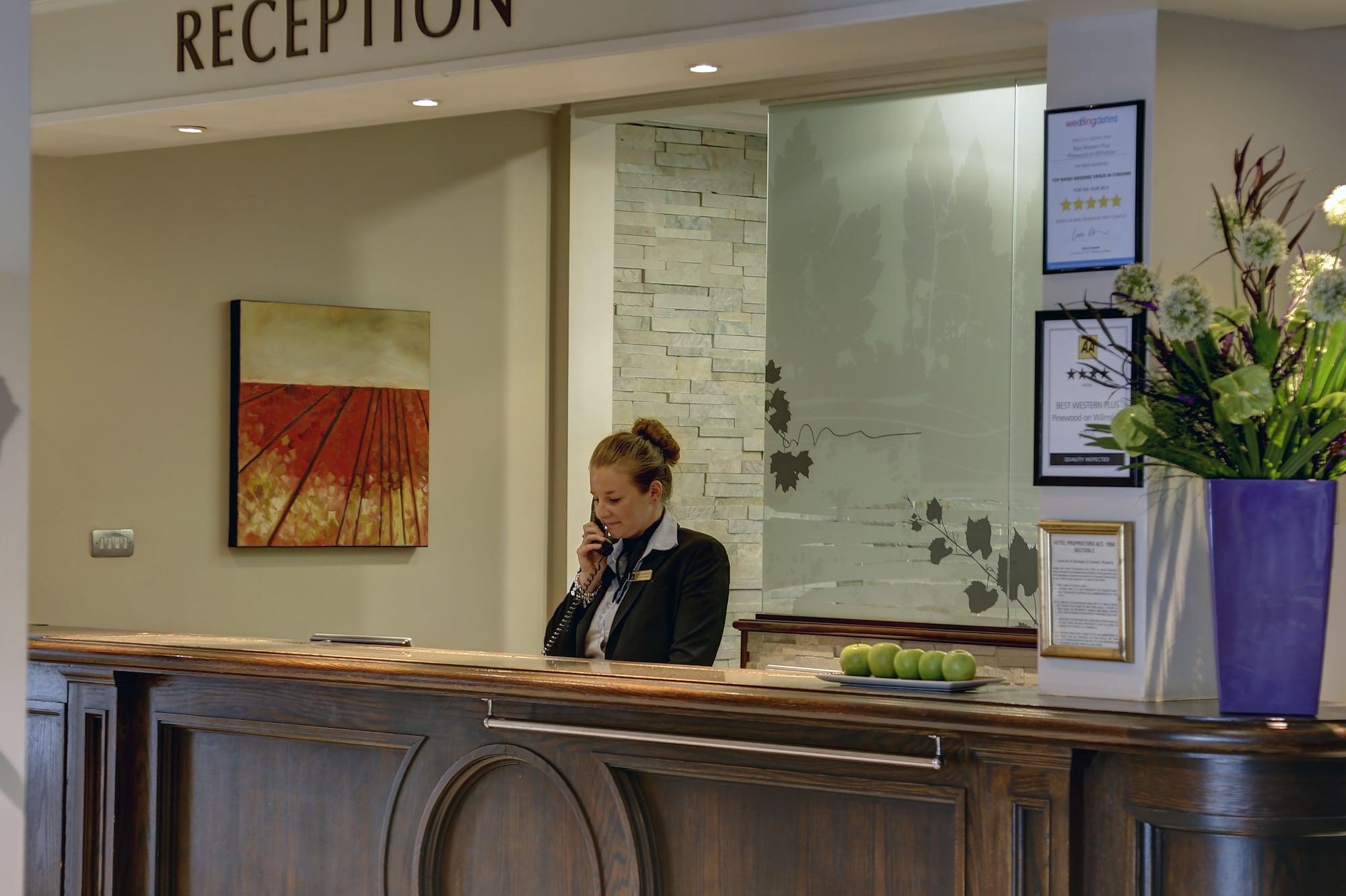 Vista Lobby Best Western Plus Pinewood Manchester Airport-Wilmslow Hotel