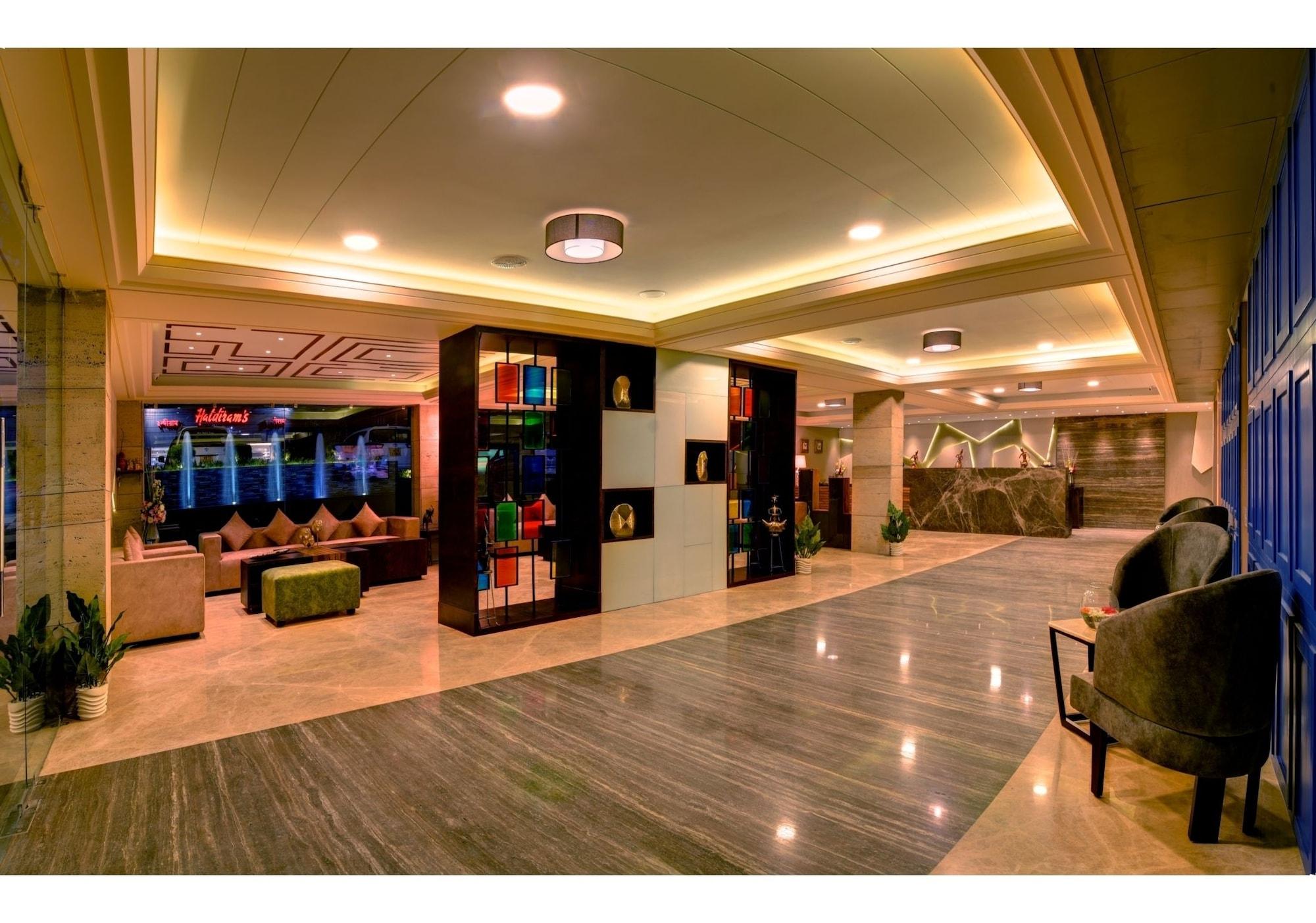 Lobby view Udaan Clover Hotel Banquet & Spa