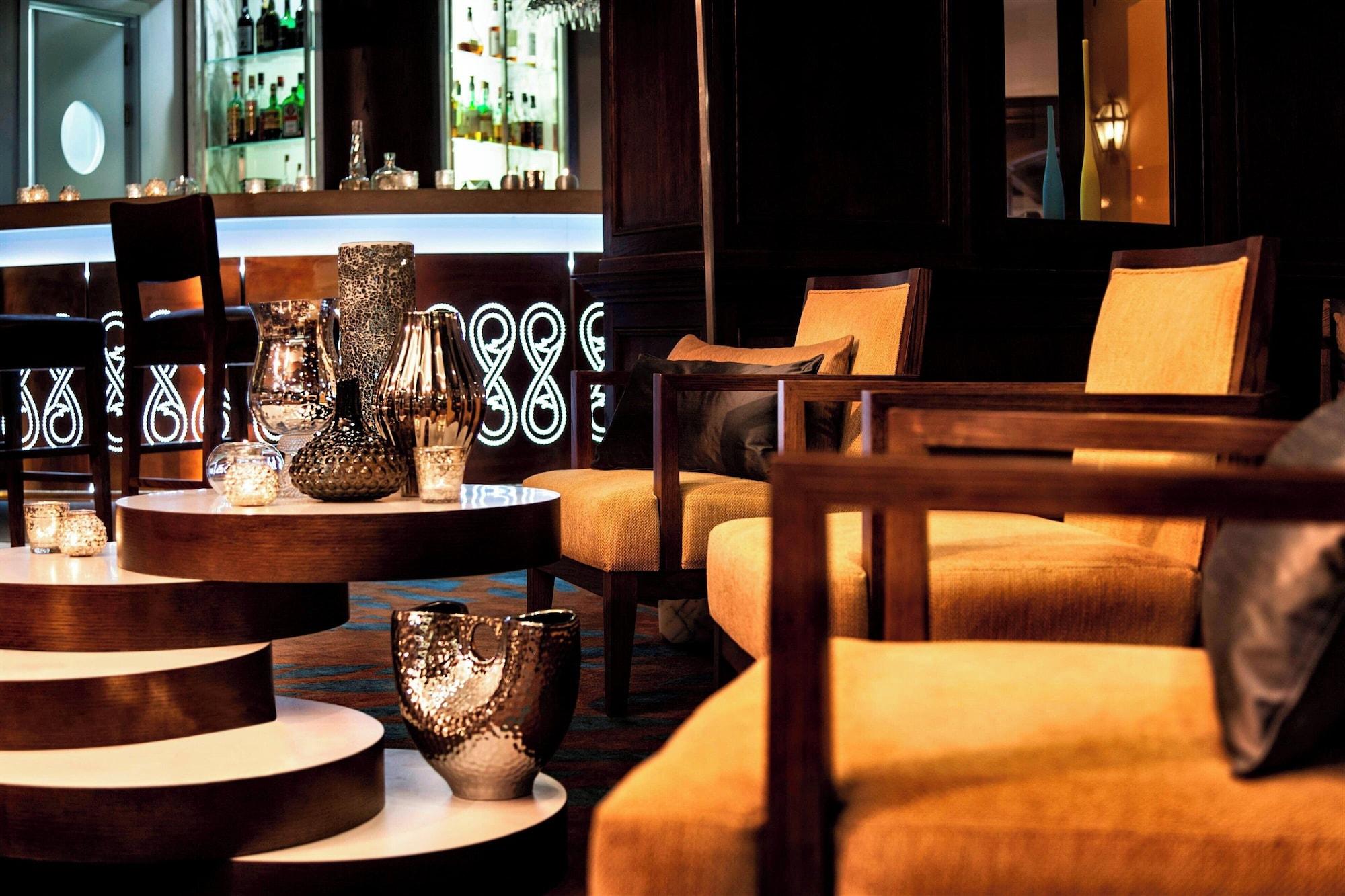 Vista Lobby Renaissance Tuscany Il Ciocco Resort & Spa