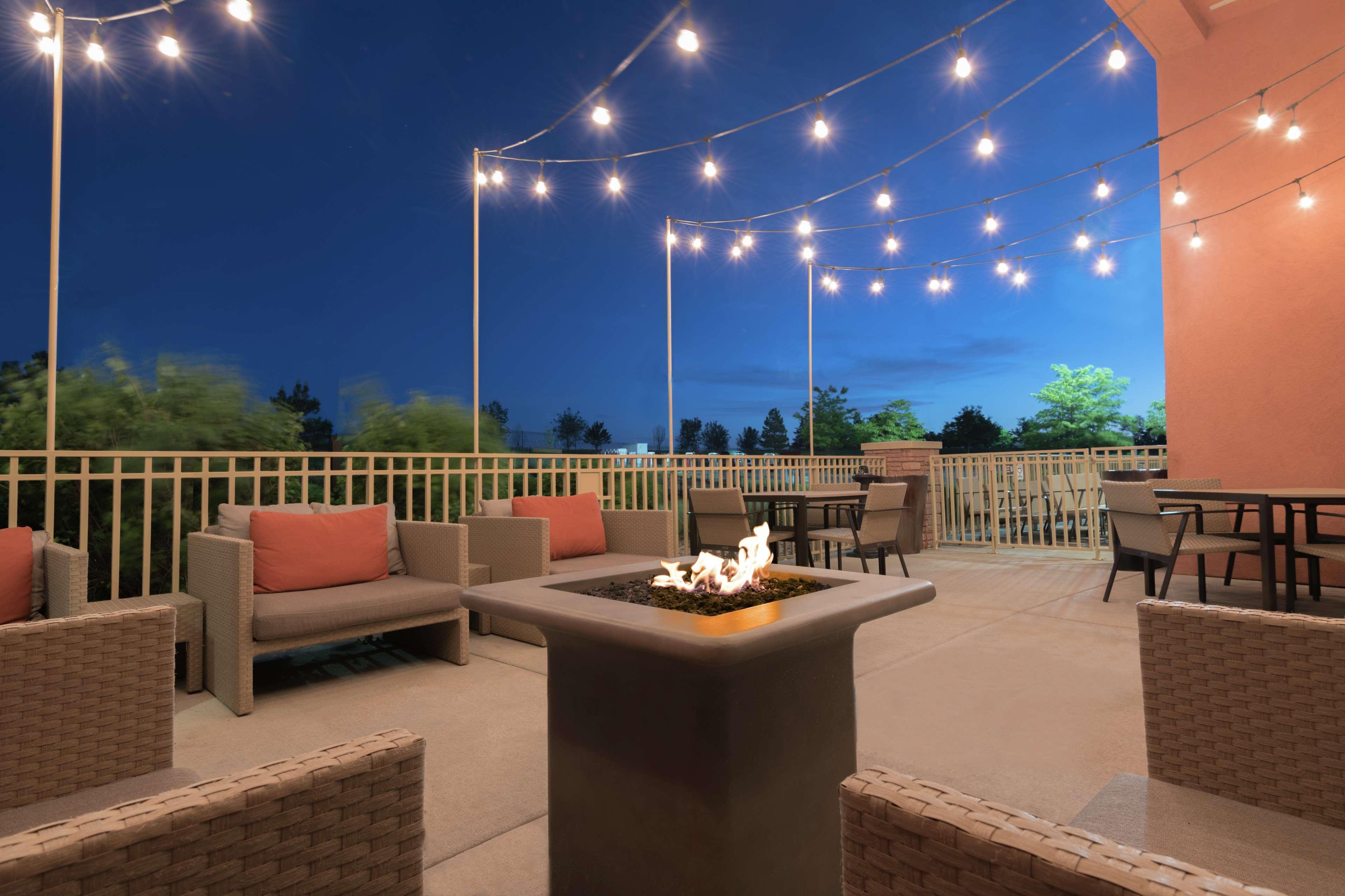 Varios Embassy Suites Hilton Loveland Conference Center