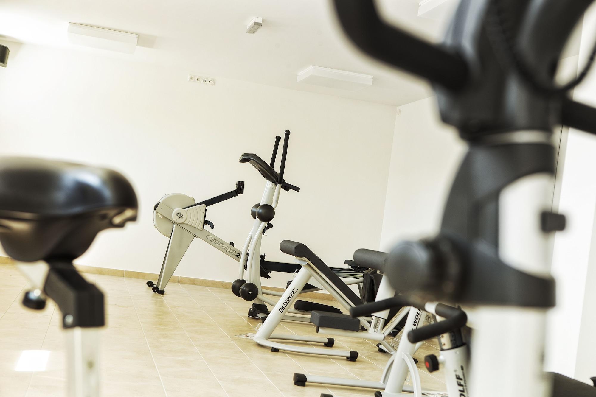 Gimnasio Toscanina - Hotel Garni