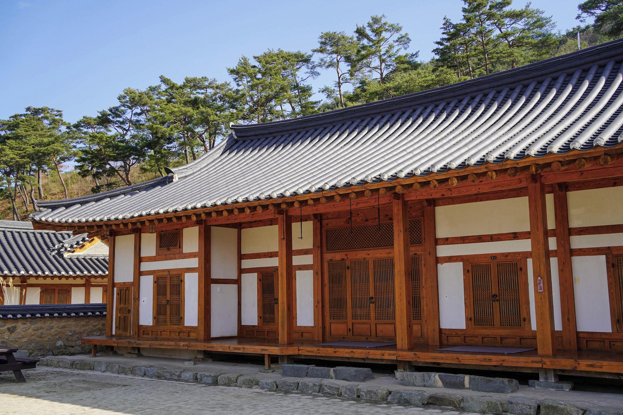 Varios Cheongsong HANOK HOTEL ANN
