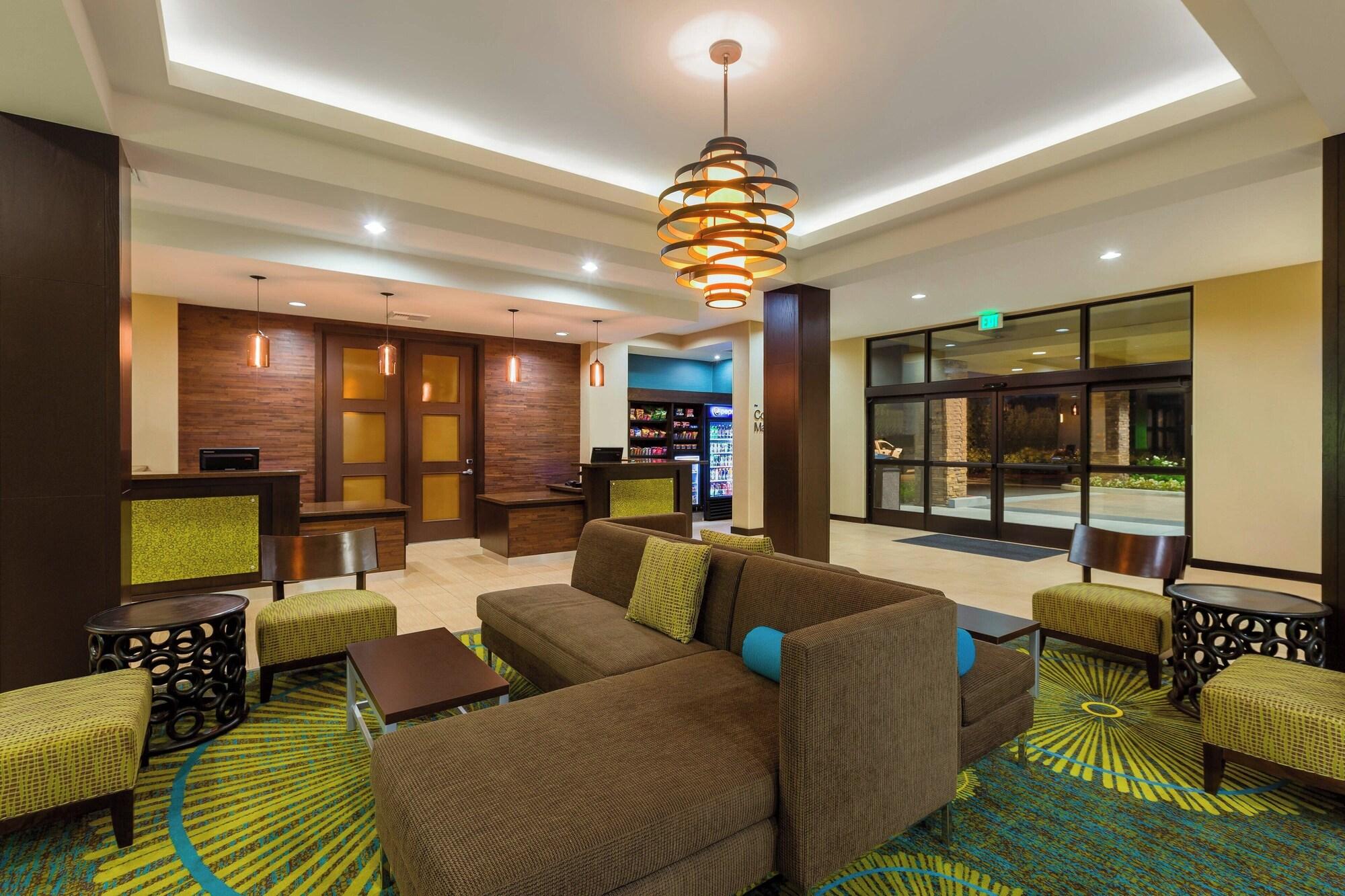 Vista Lobby Fairfield Inn & Suites Riverside Corona/Norco