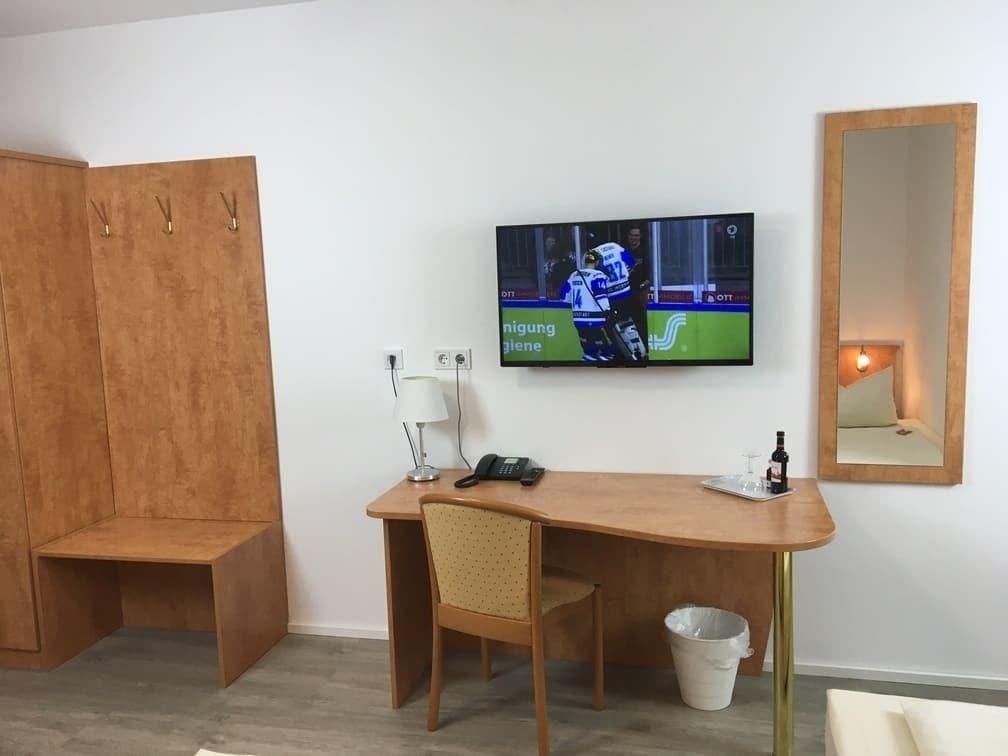 Comodidades del Alojamiento Main Kinzig Hotel am Limes