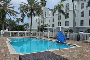Alojamiento - MONTREAL SUITES ORLANDO by IHG