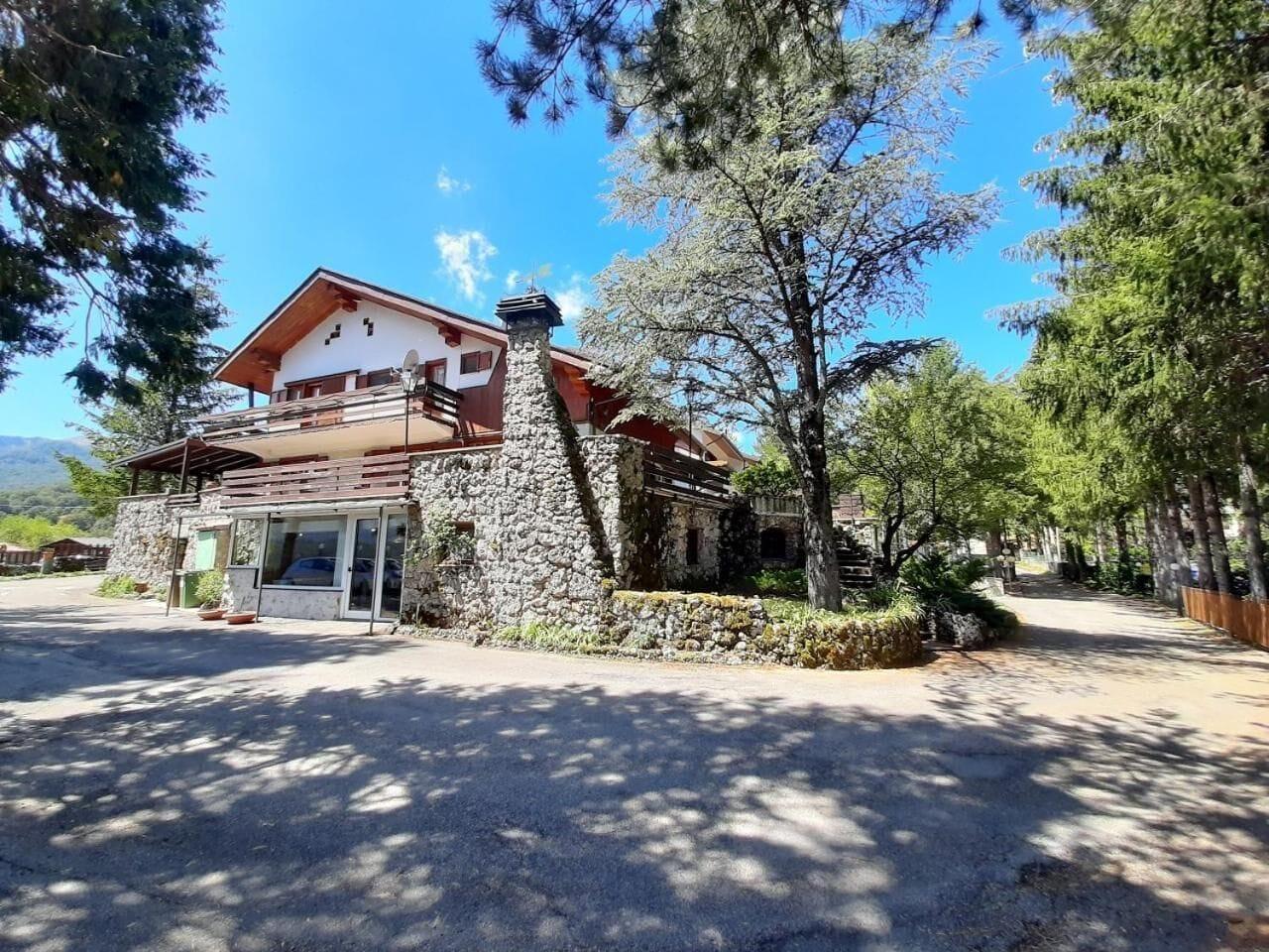 Vista Exterior Hotel Orso Bianco