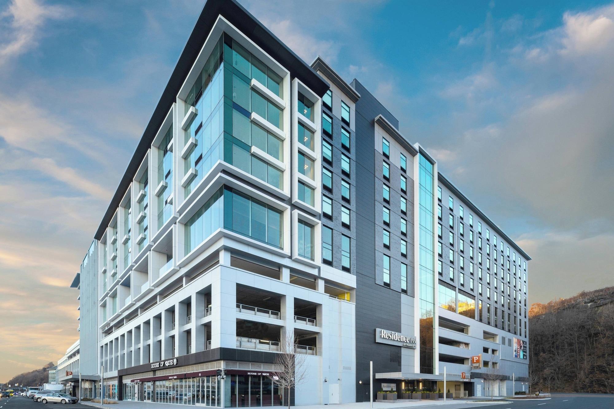 Vista Exterior Residence Inn by Marriott Weehawken