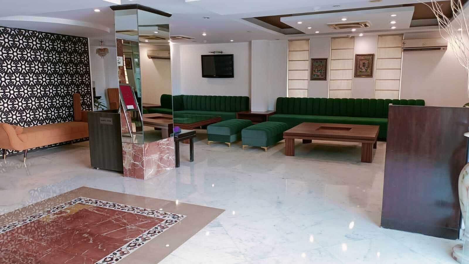 Vista Lobby Surasena Regalvista